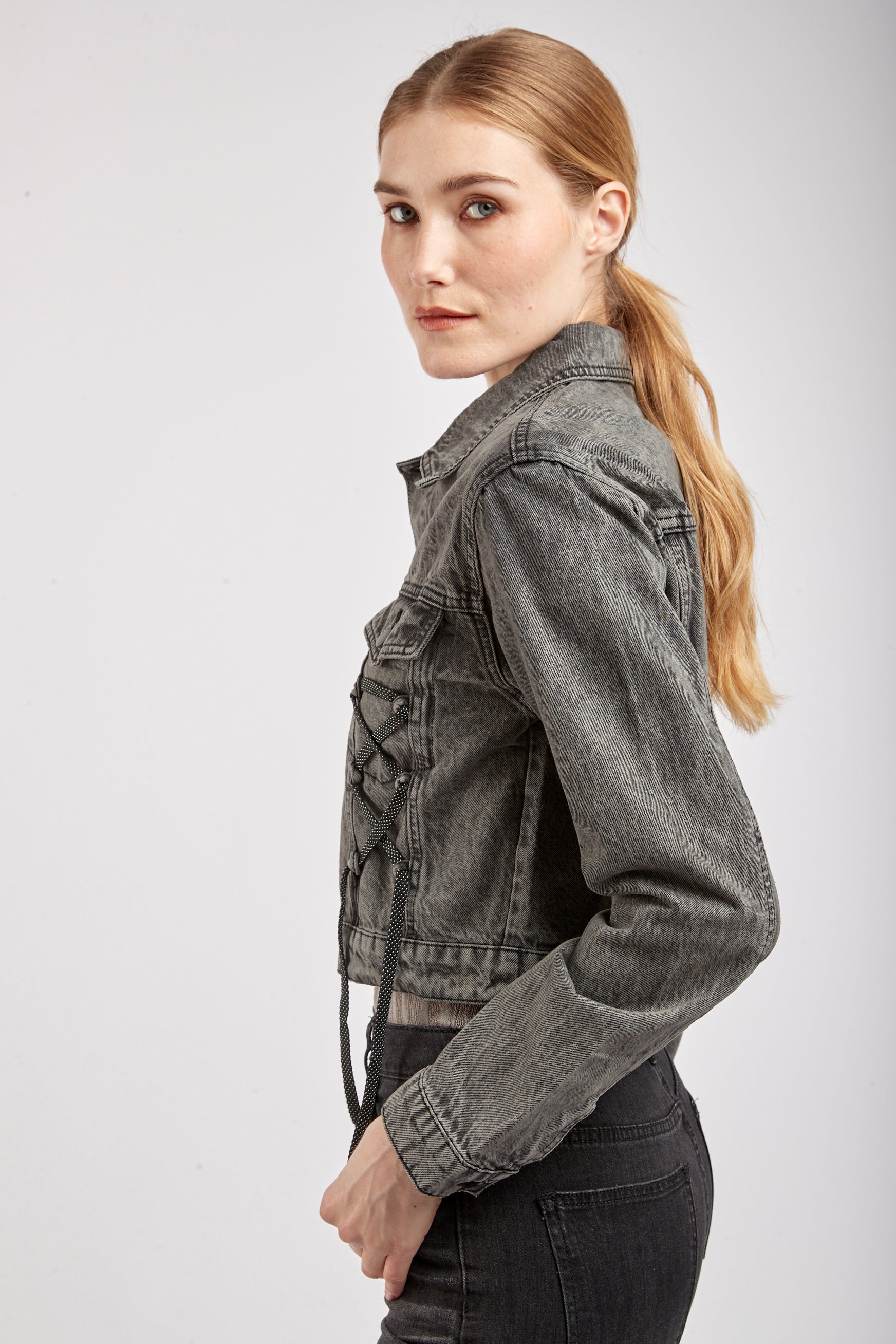 Jean Detail Lacet&#39;s jacket - Julissa