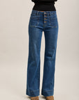 Toxik3 Stretch-Bootcut-Jeanshose mit großen Saumknöpfen