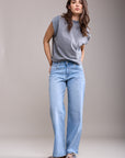 Toxik3-Jeans mit weitem Bein und Strasssteinen