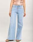 Pantalón ancho Toxik3 en denim elástico con botones decorados
