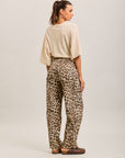 Toxik3 pantalones vaqueros globo de denim elástico con estampado de leopardo