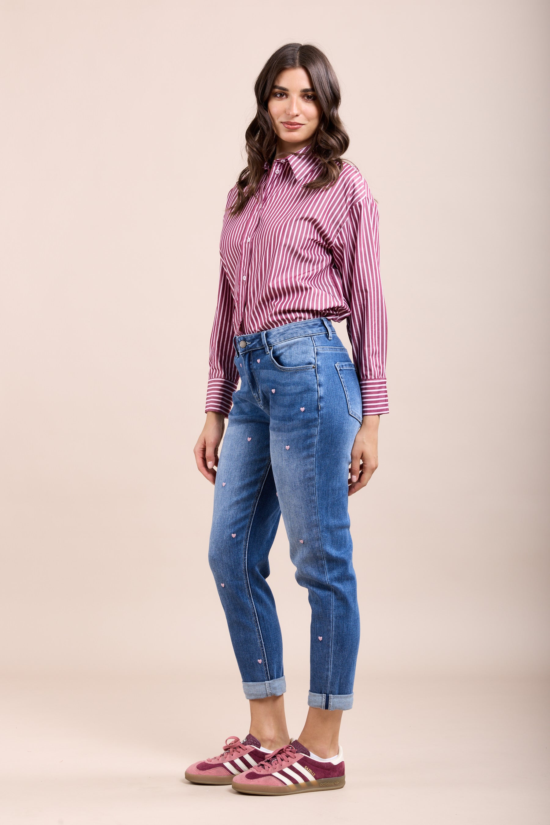 Toxik3 jean boy stretch délavé brodés coeur à revers