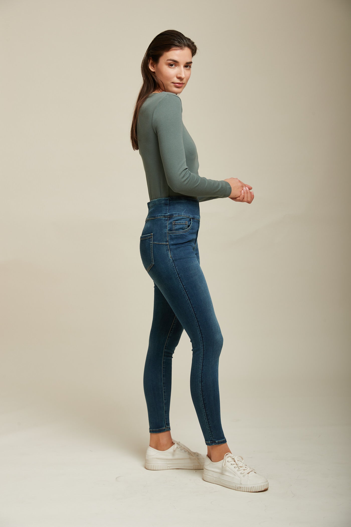 Jogg jean taille haute à enfiler - Sacha by Tocada