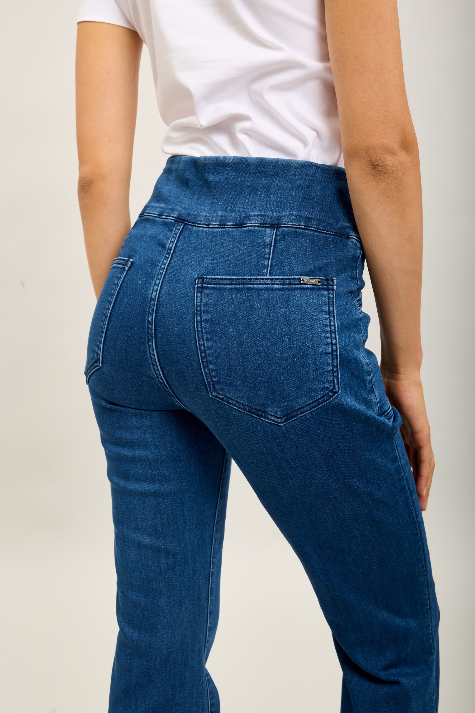 Hoch taillierte Toxik3-Jeanshose aus Stretch-Denim zum Überziehen