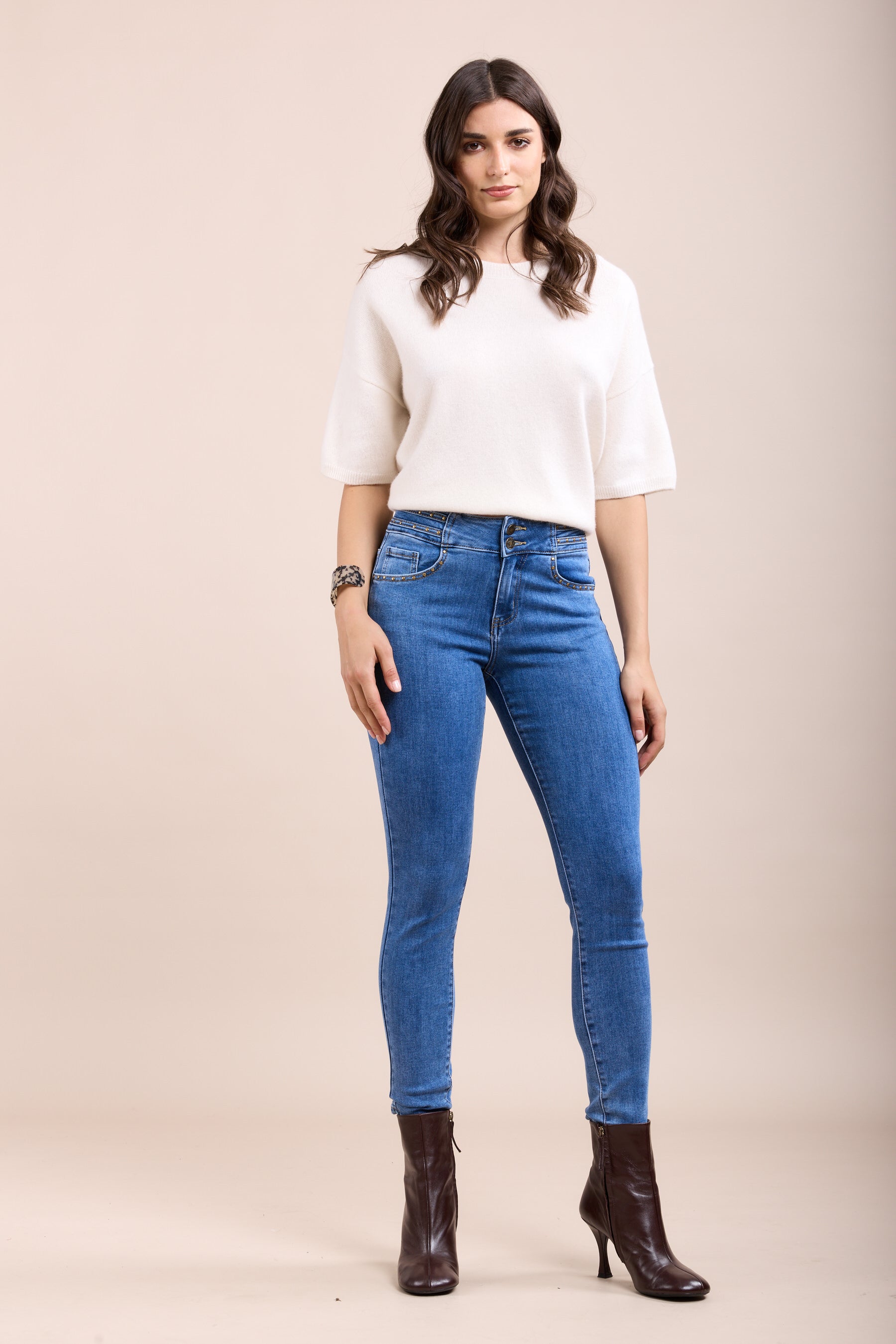 Toxik3 pantalon jean stretch slim clous ceinture