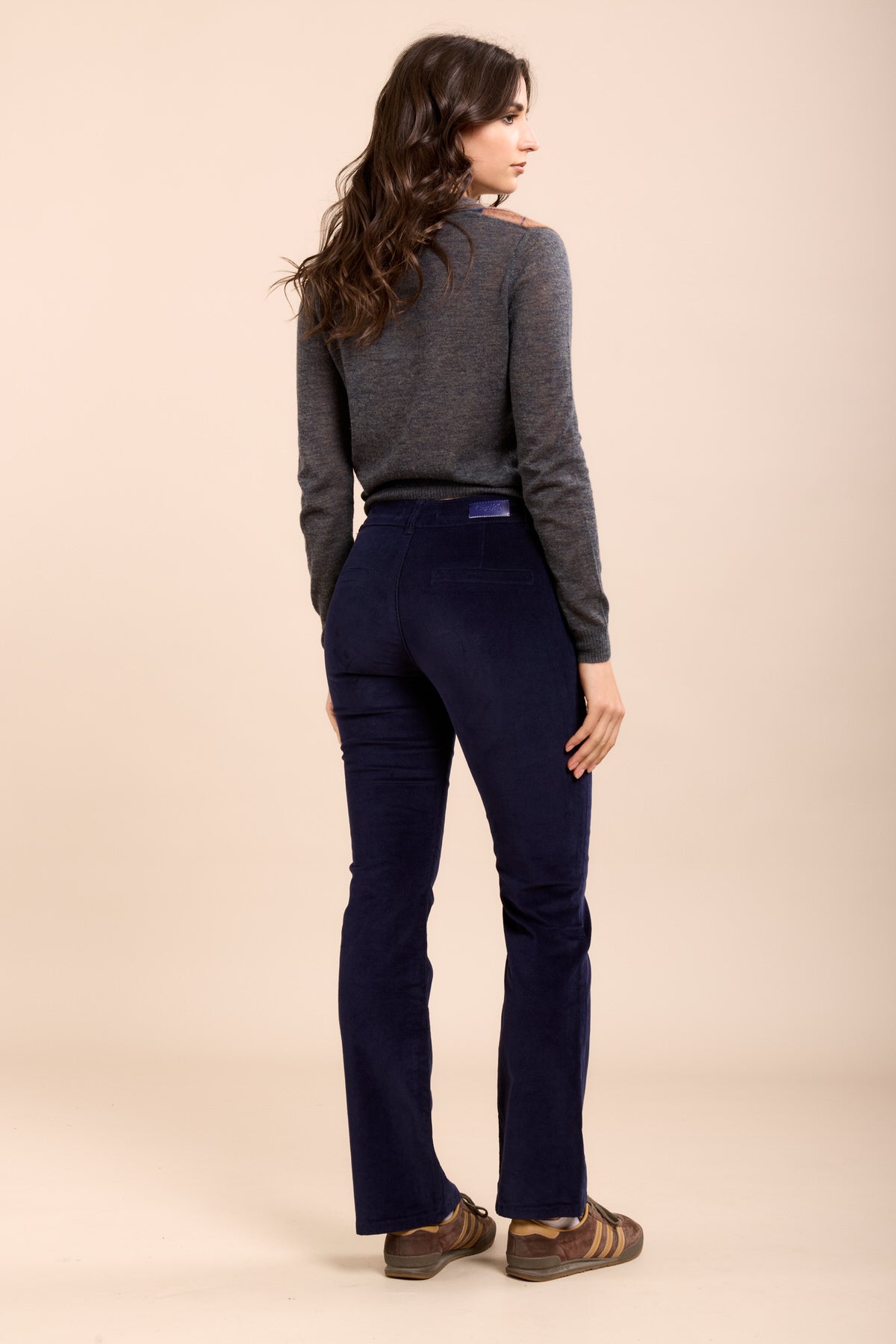 Toxik3 pantalon velours flare détails boutons or