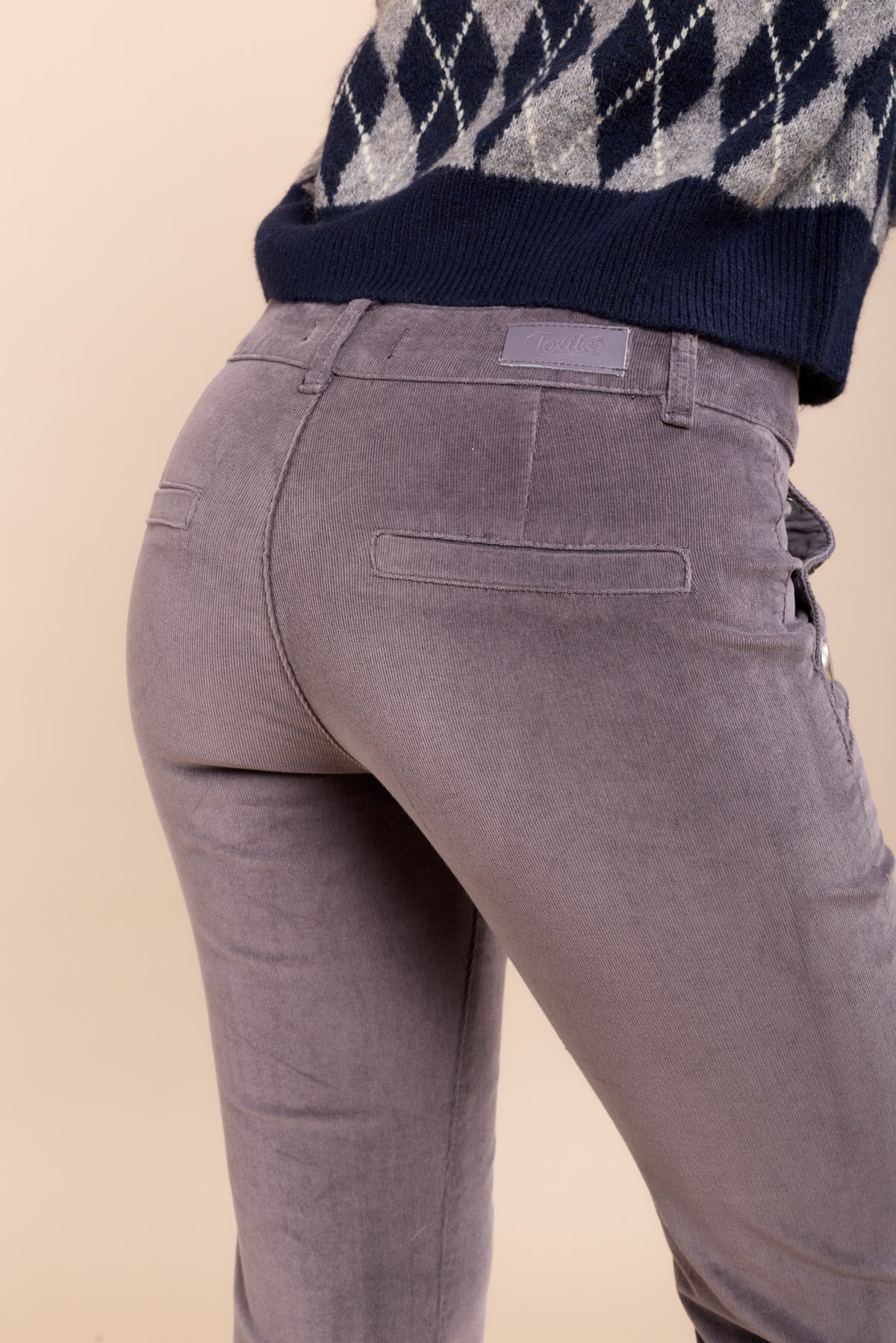 Toxik3 pantalon velours flare détails boutons or