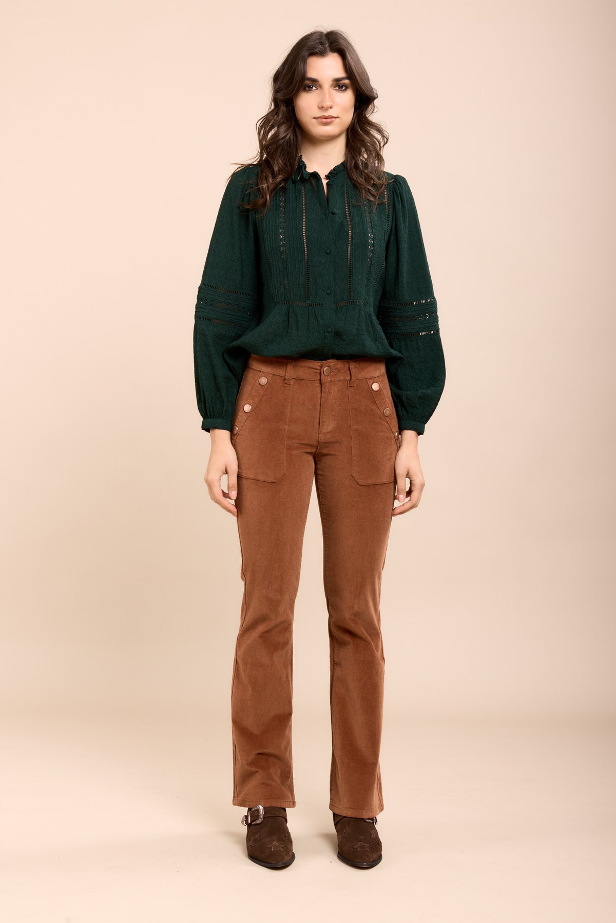 Toxik3 pantalon velours flare détails boutons or