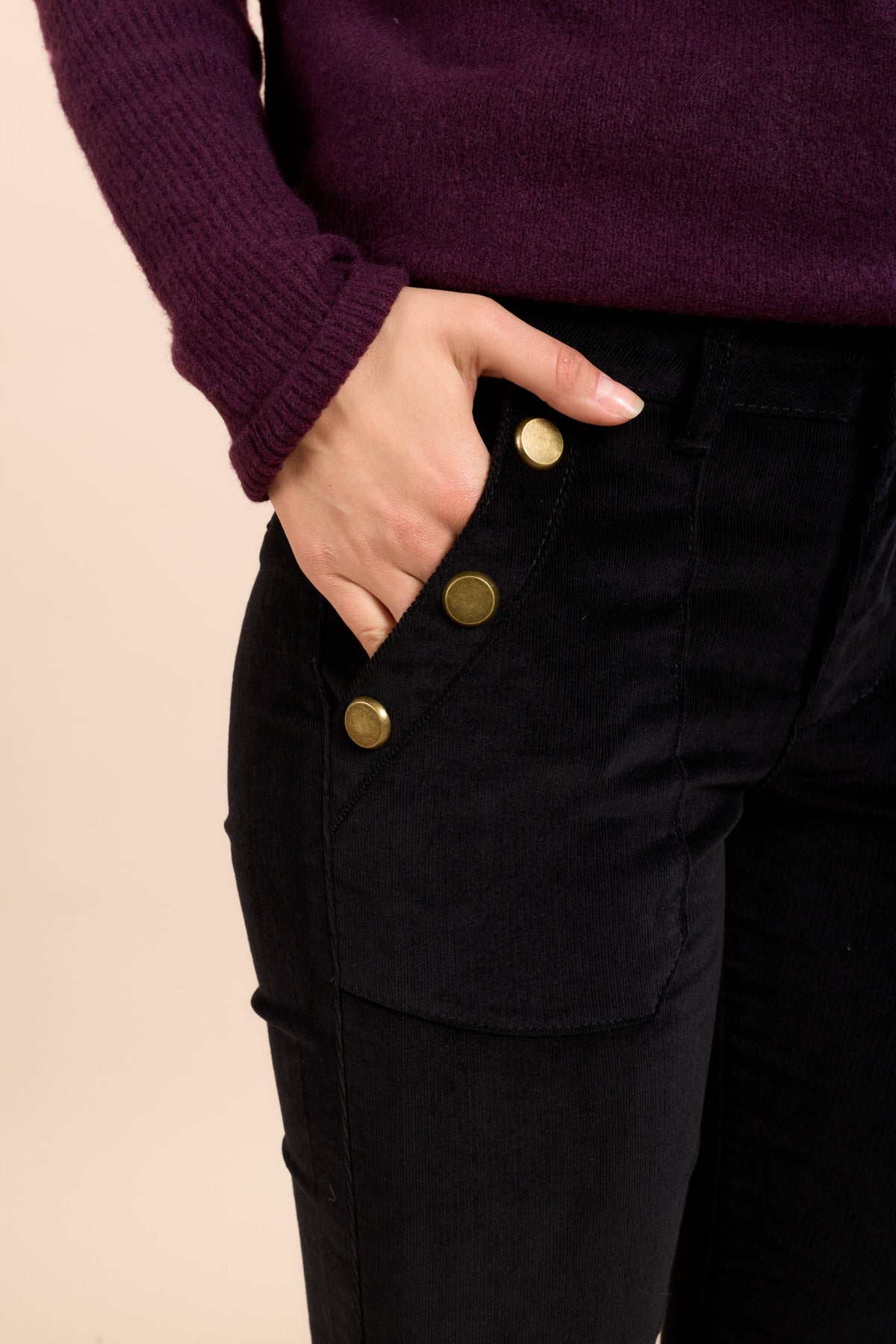 Toxik3 pantalon velours flare détails boutons or