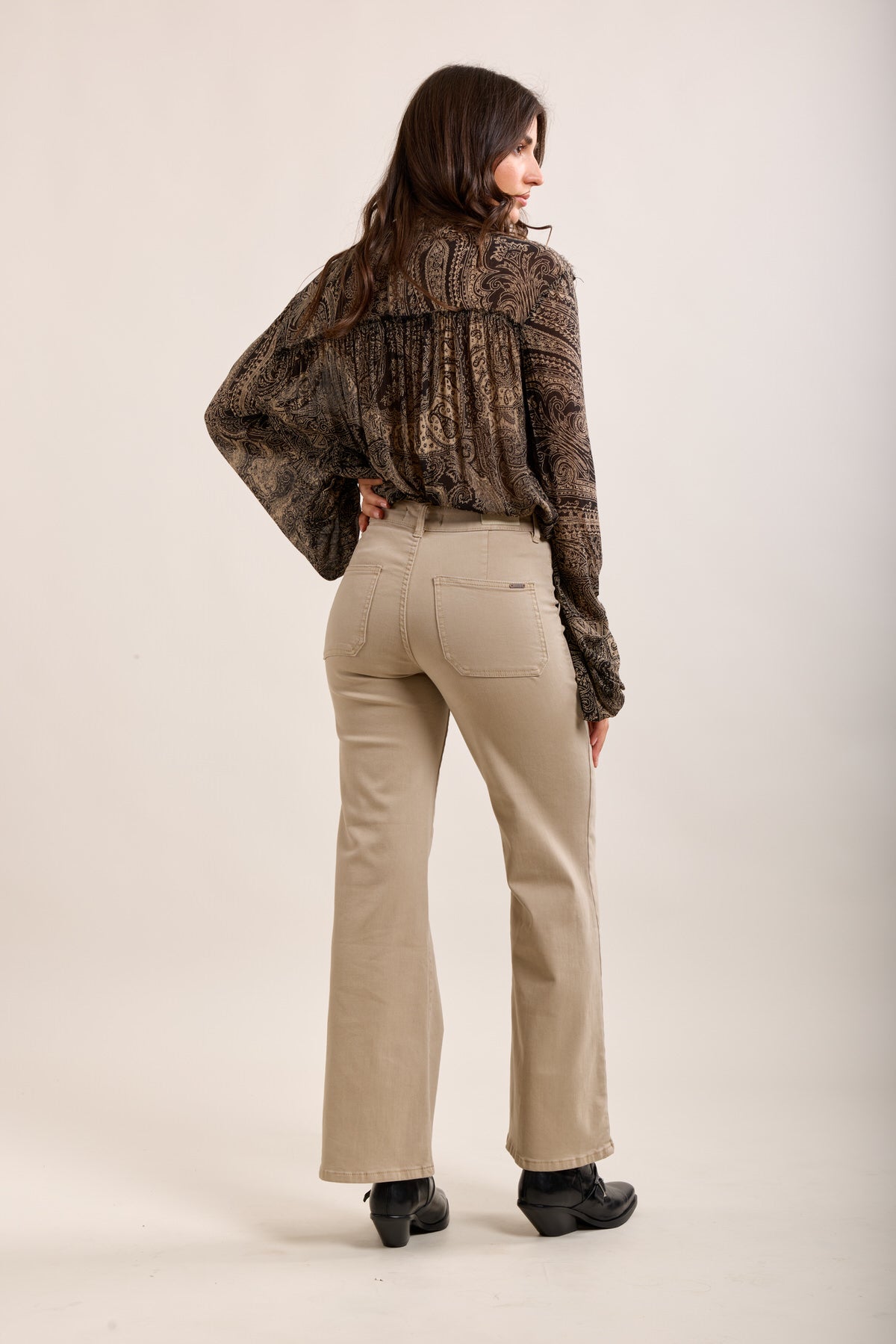 Toxik3 stretch flare jeans met grote zakken