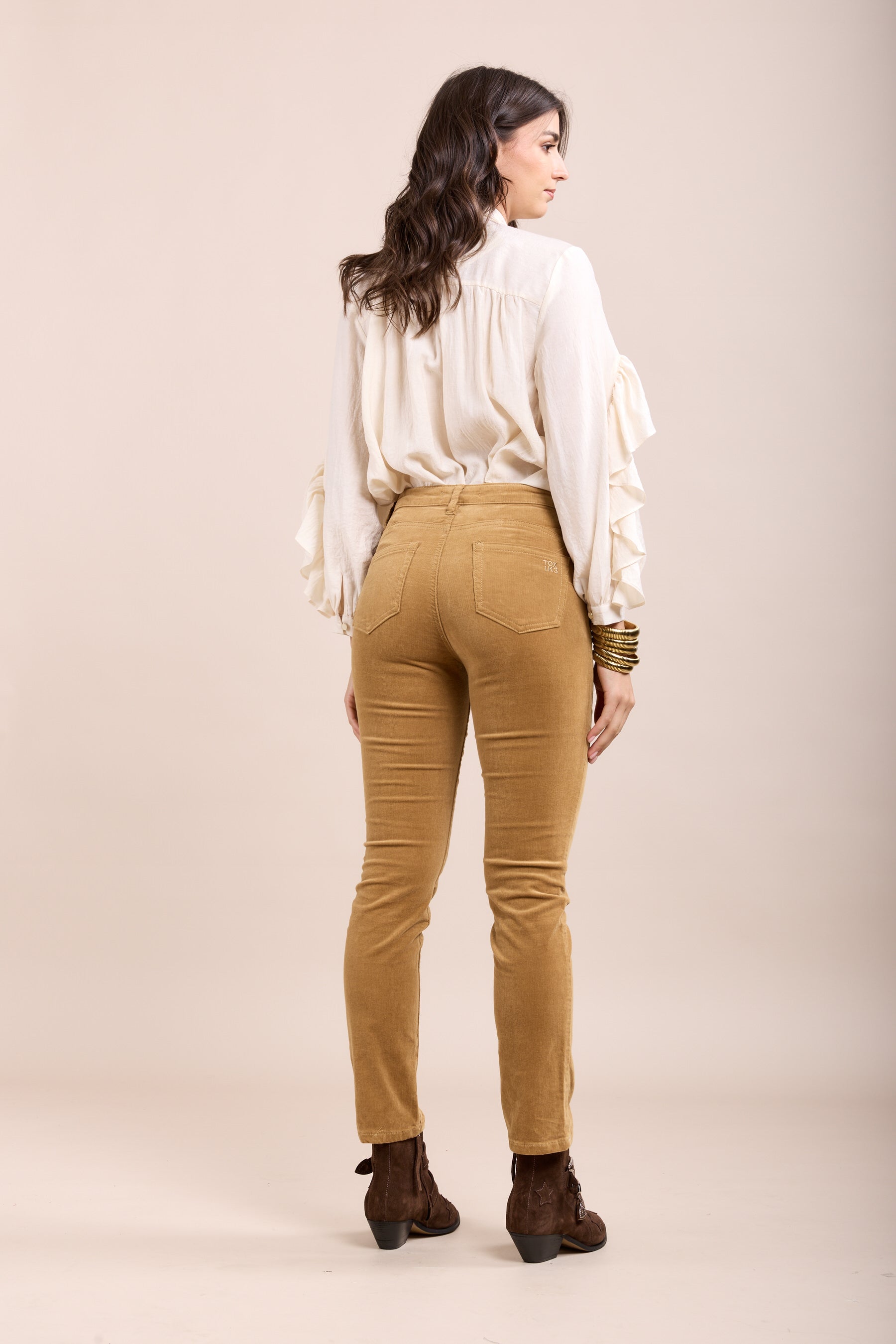 Toxik3 pantalon slim push-up stretch en velours milleraies