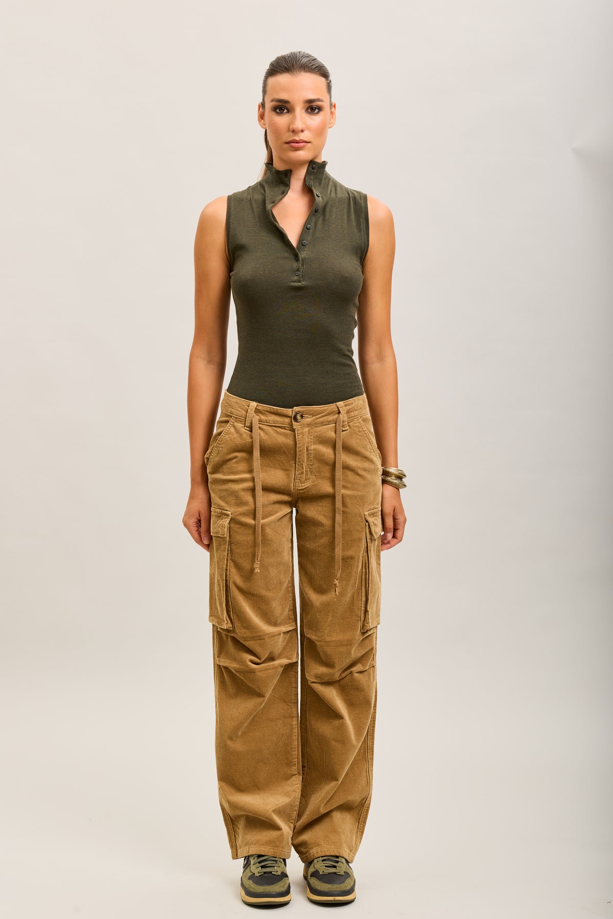 Toxik3 pantalones cargo milrayas anchos de terciopelo