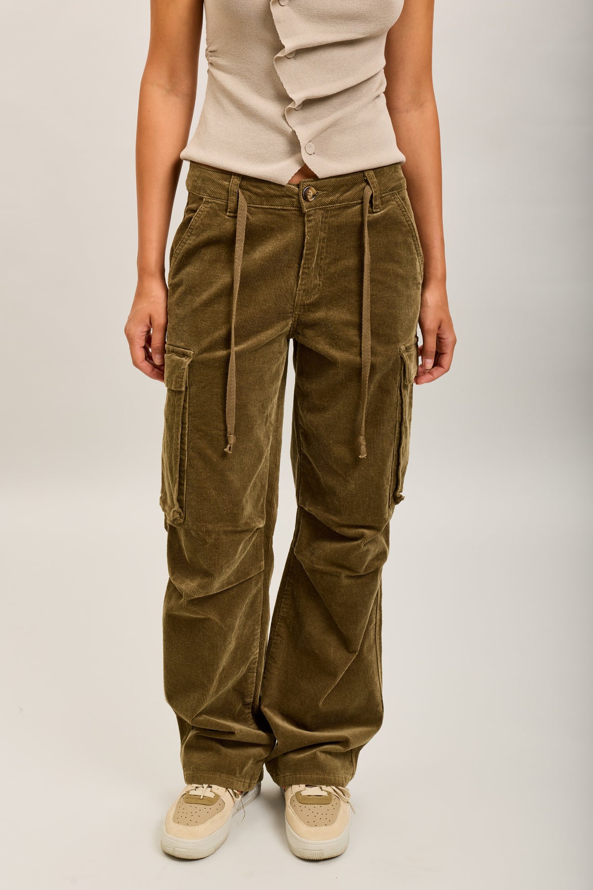 Toxik3 pantalones cargo milrayas anchos de terciopelo