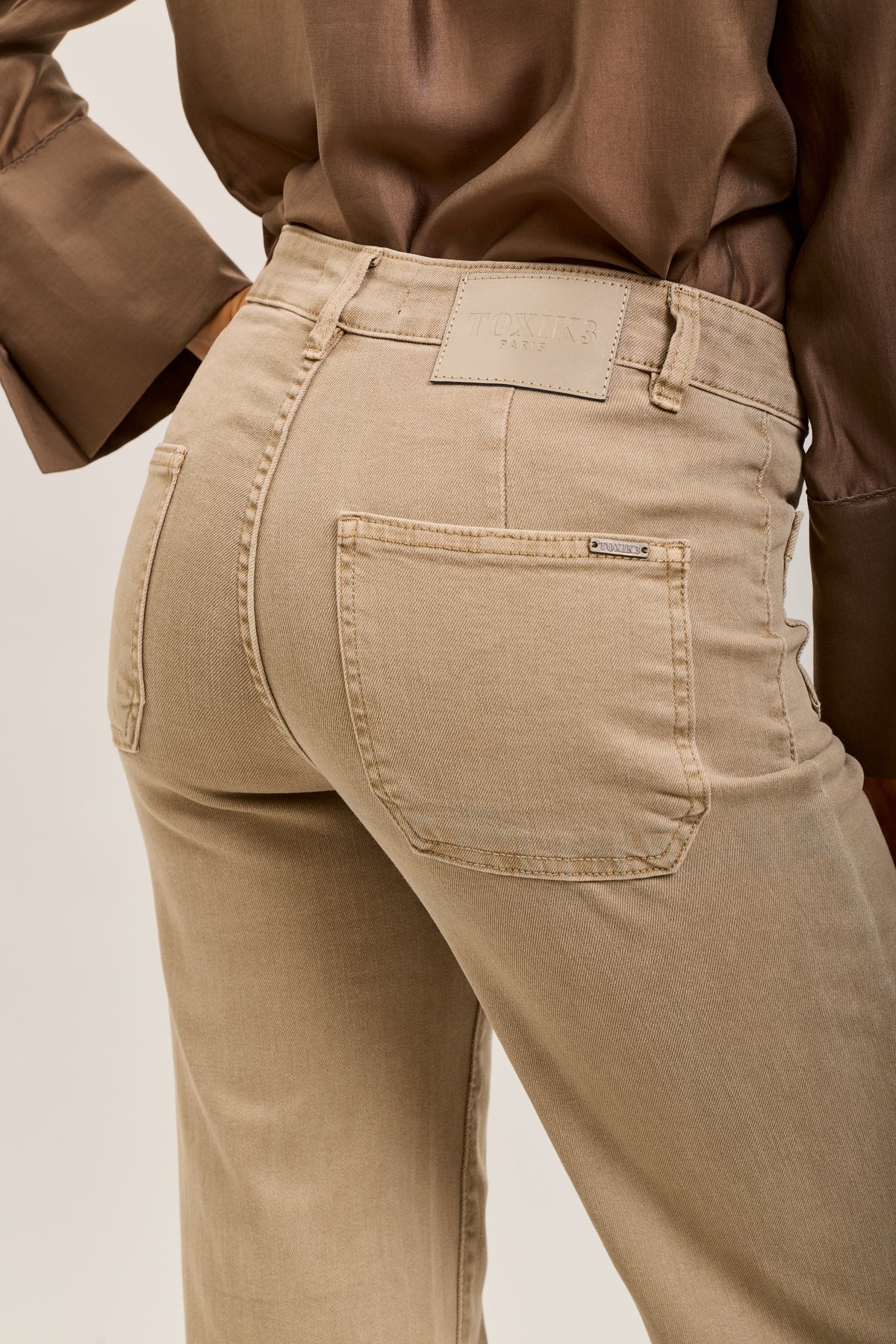 Toxik3 pantalones vaqueros anchos súper denim elásticos