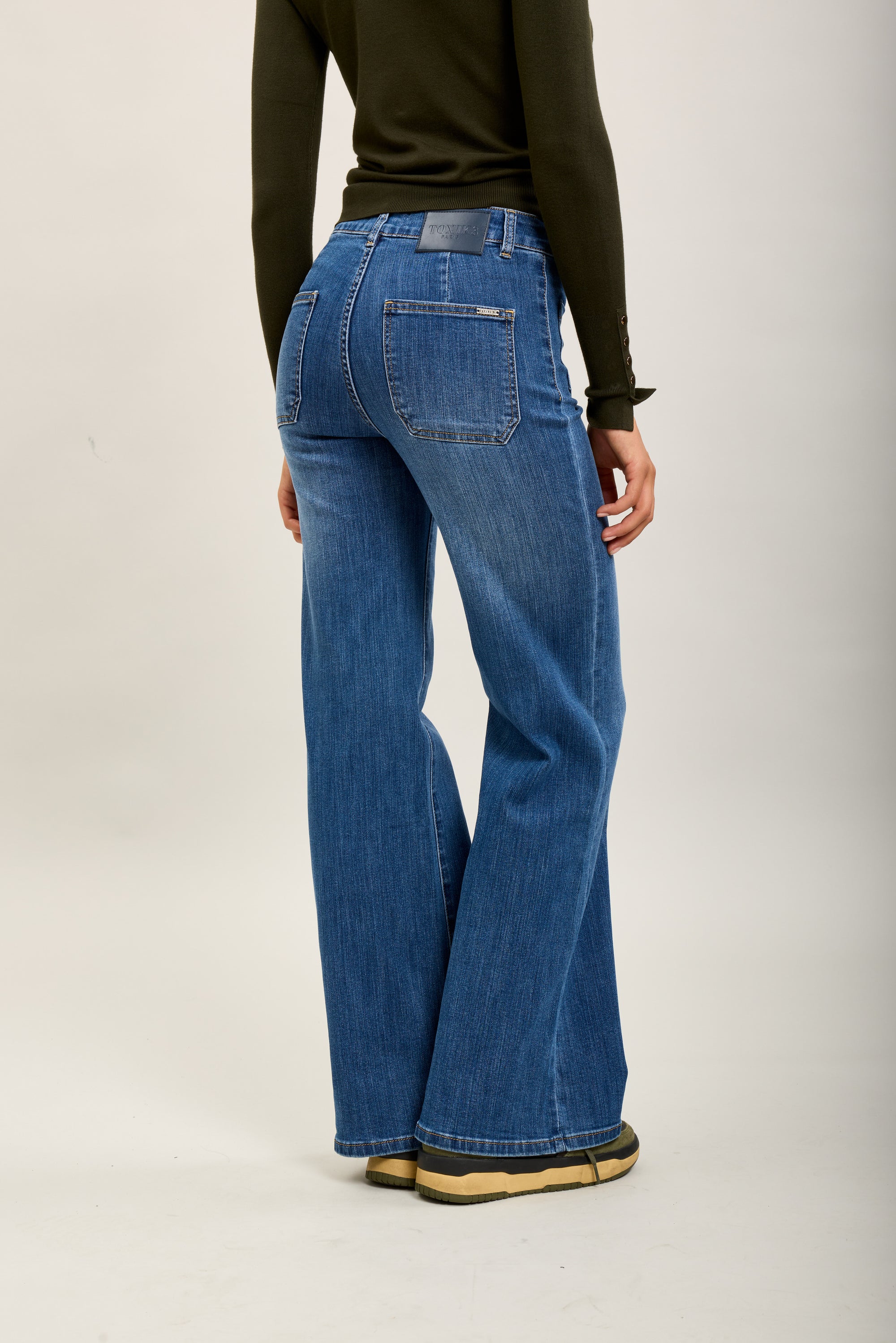 Toxik3 pantalones vaqueros anchos súper denim elásticos