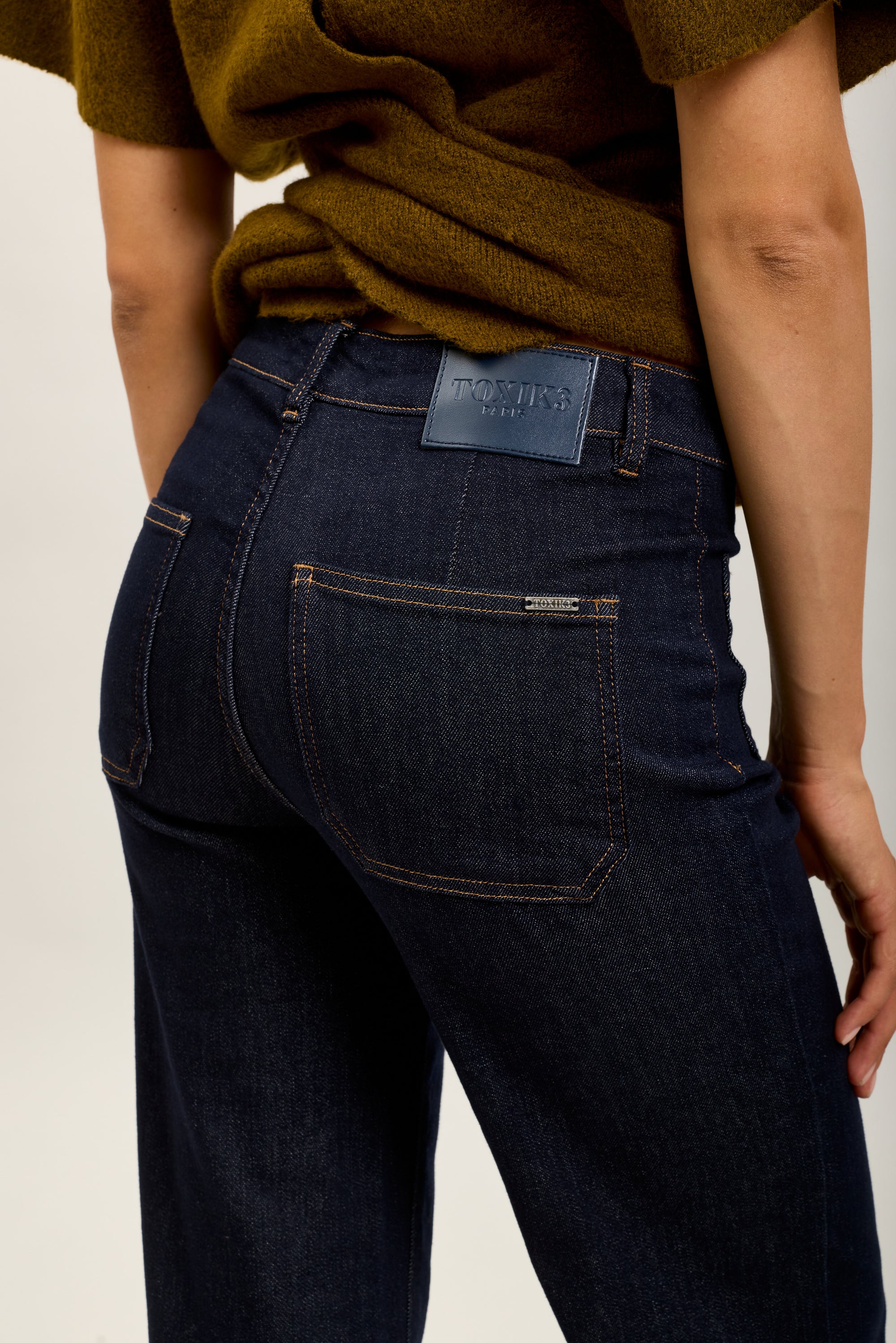 Toxik3 pantalones vaqueros anchos súper denim elásticos