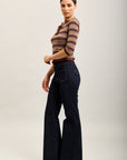 Pantalones vaqueros bootcut de denim elástico Toxik3 con bolsillos ribeteados