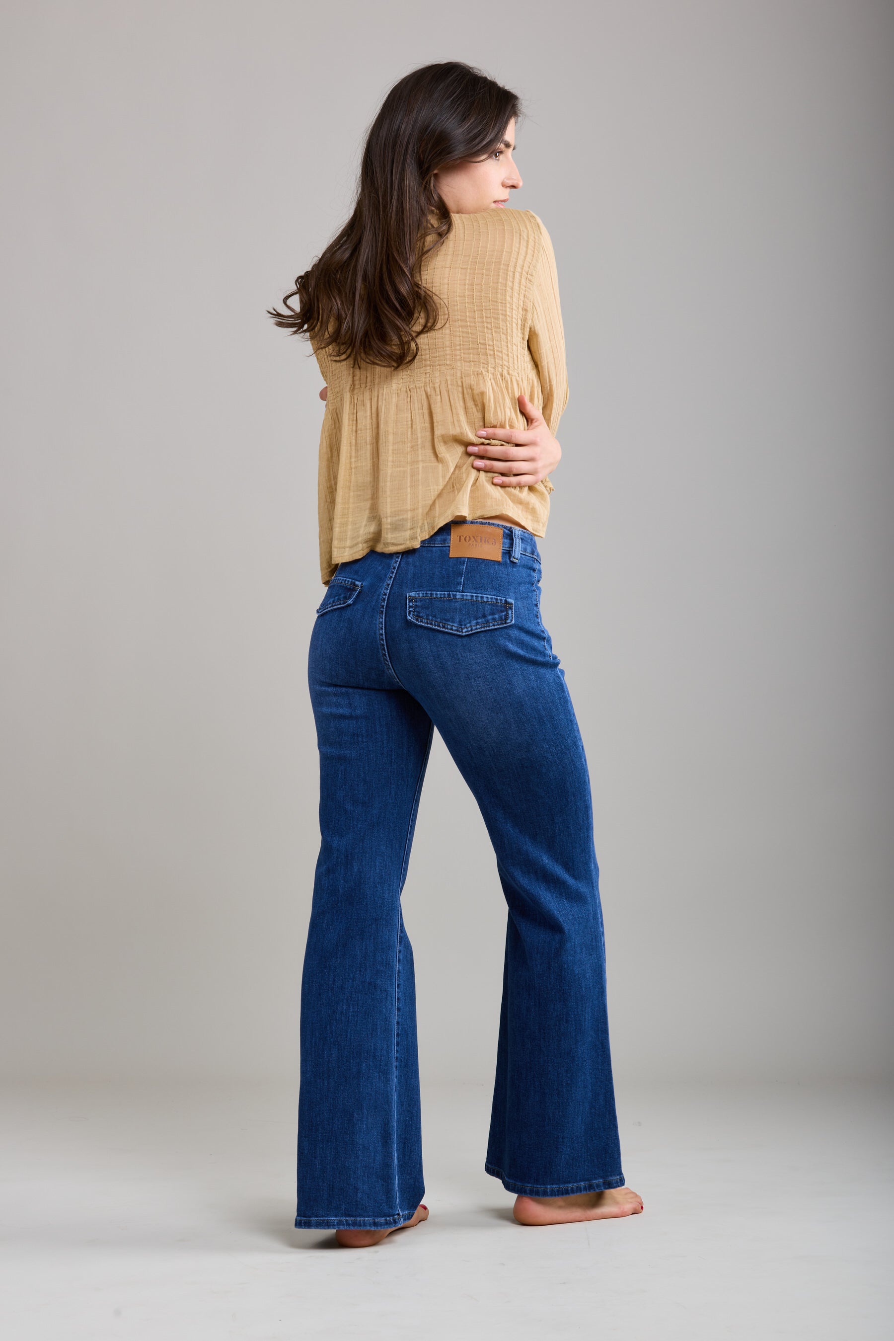 Pantalones vaqueros bootcut de denim elástico Toxik3 con bolsillos ribeteados