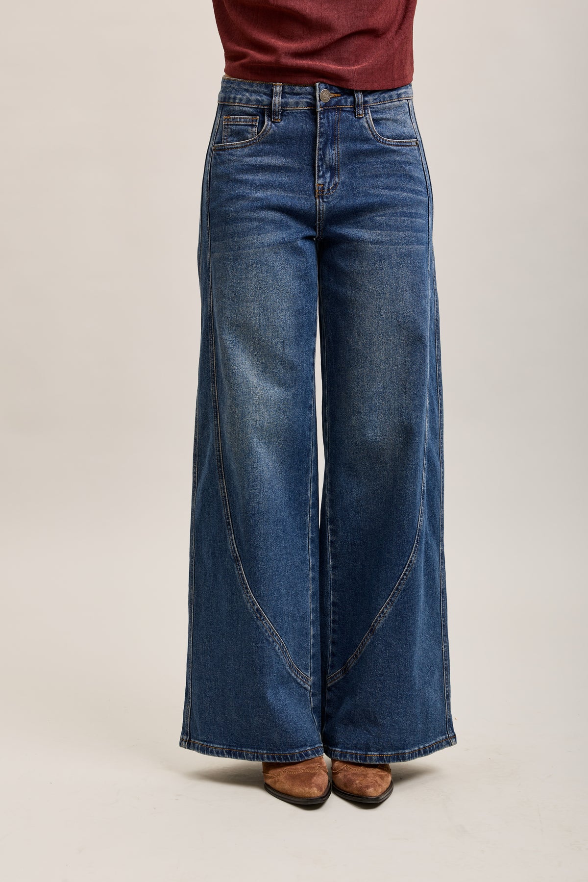 Toxik3 weite Stretchjeans mit Ausschnitten