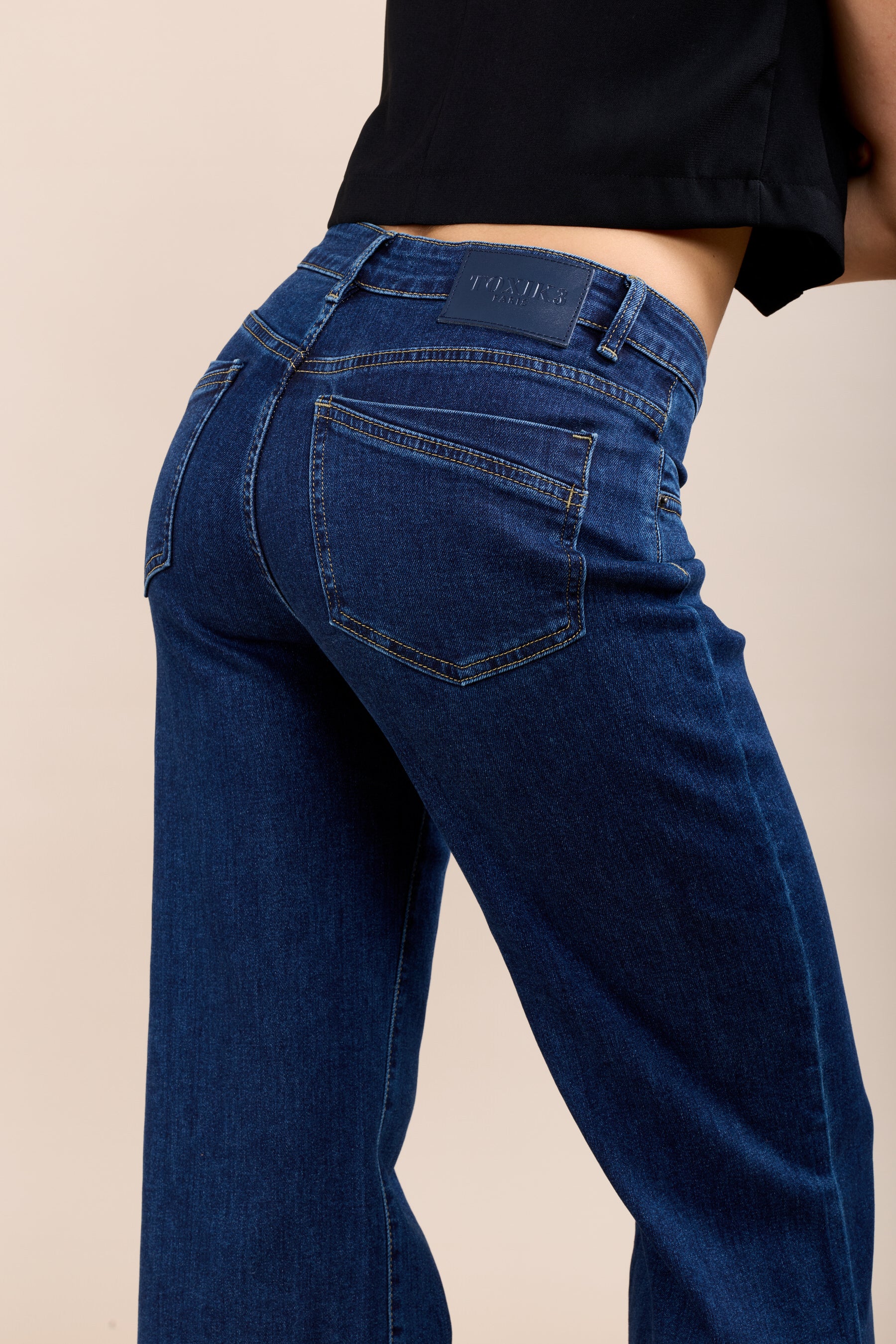 Toxik3 jean flare stretch découpes poches