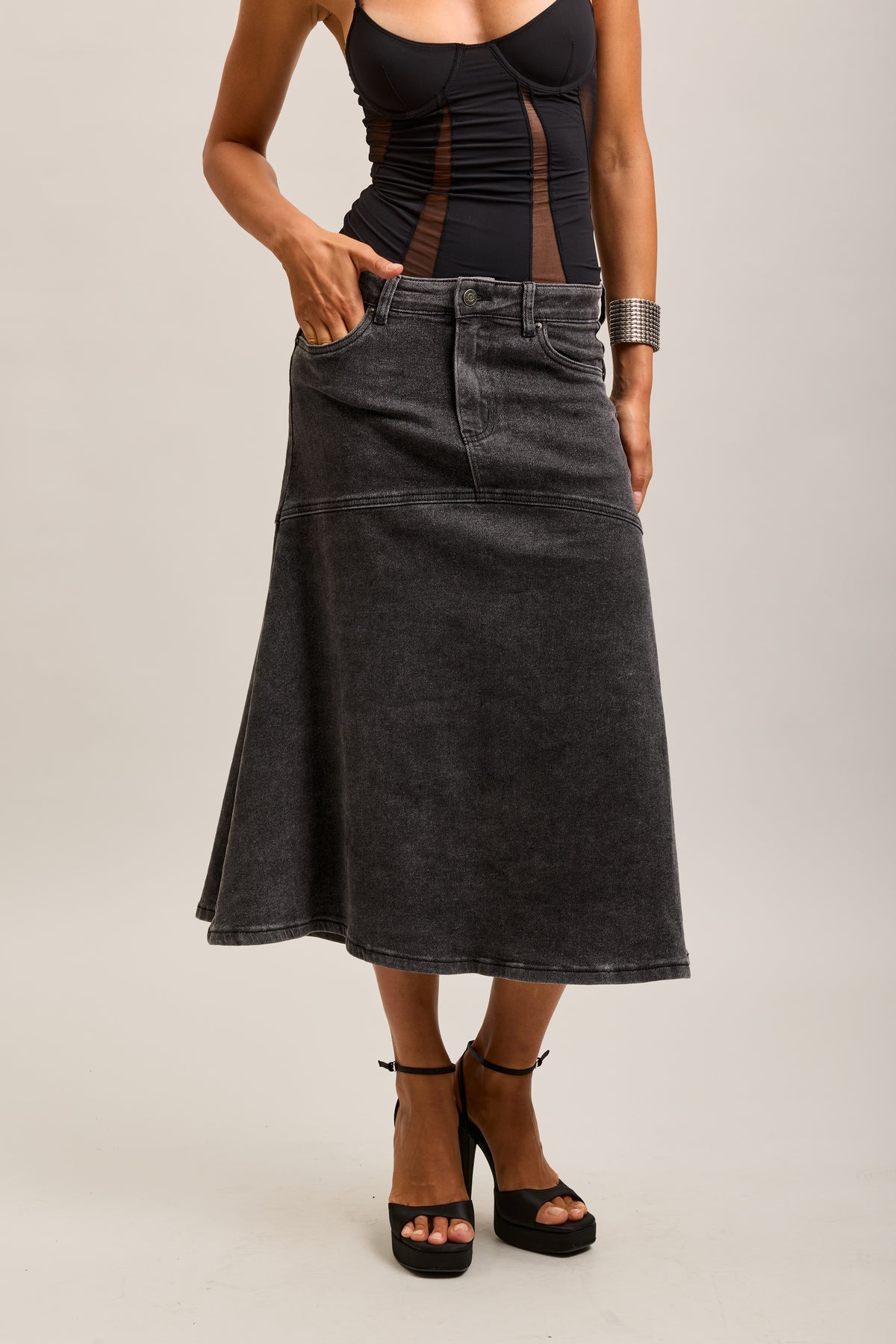 Toxik3 falda larga vaquera gris oscuro