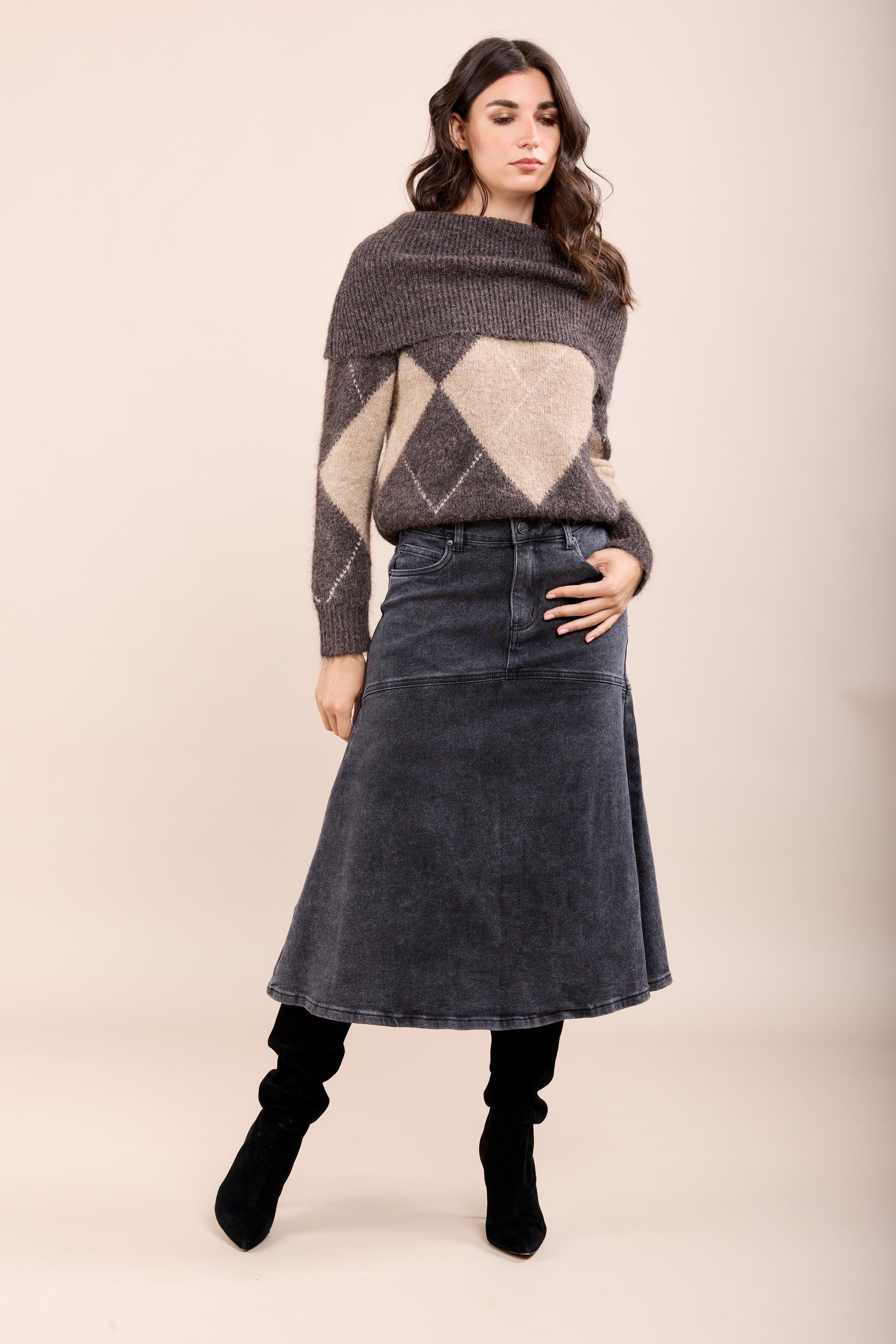 Toxik3 langer dunkelgrauer Jeansrock