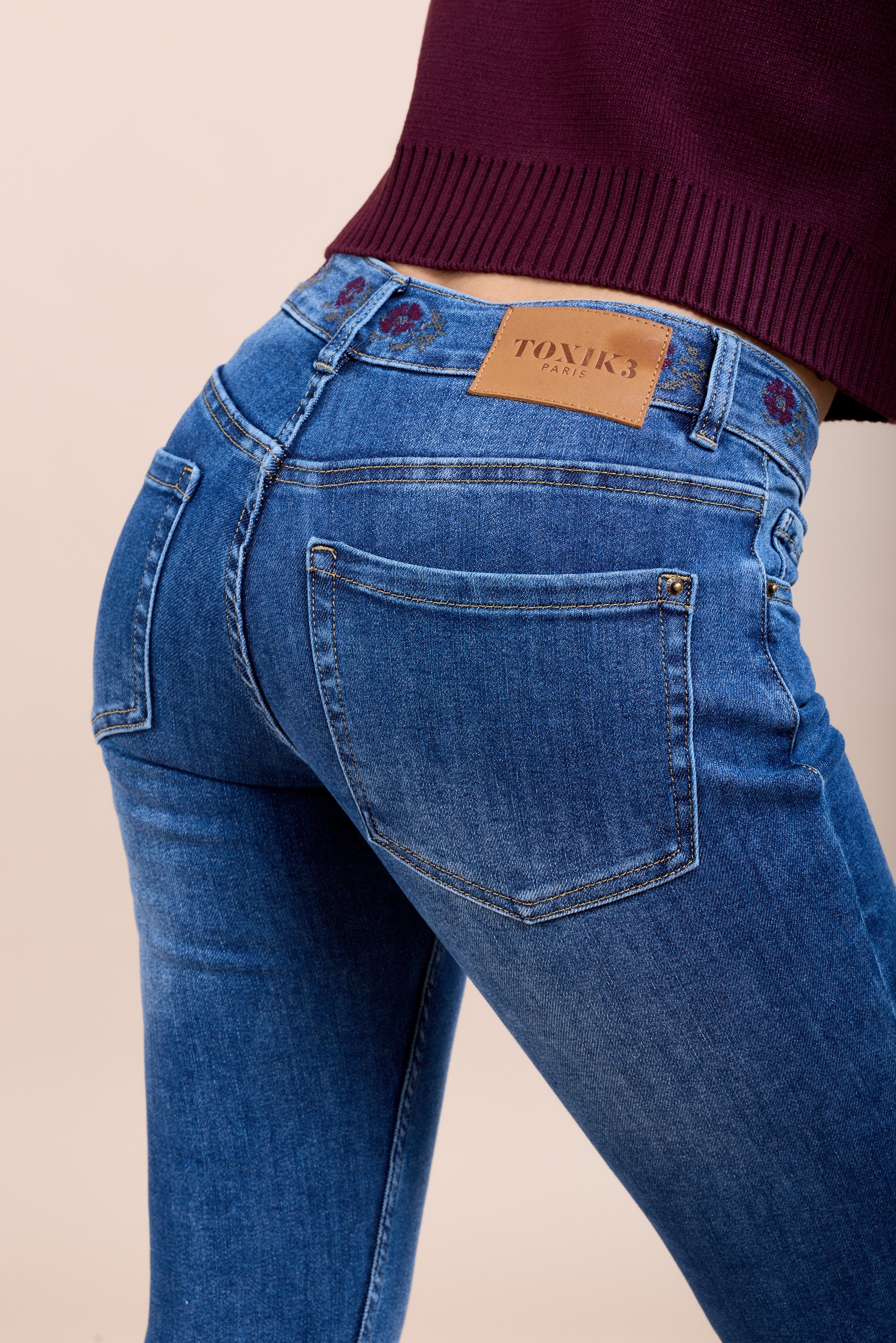 Toxik3 pantalon jean stretch slim motifs roses