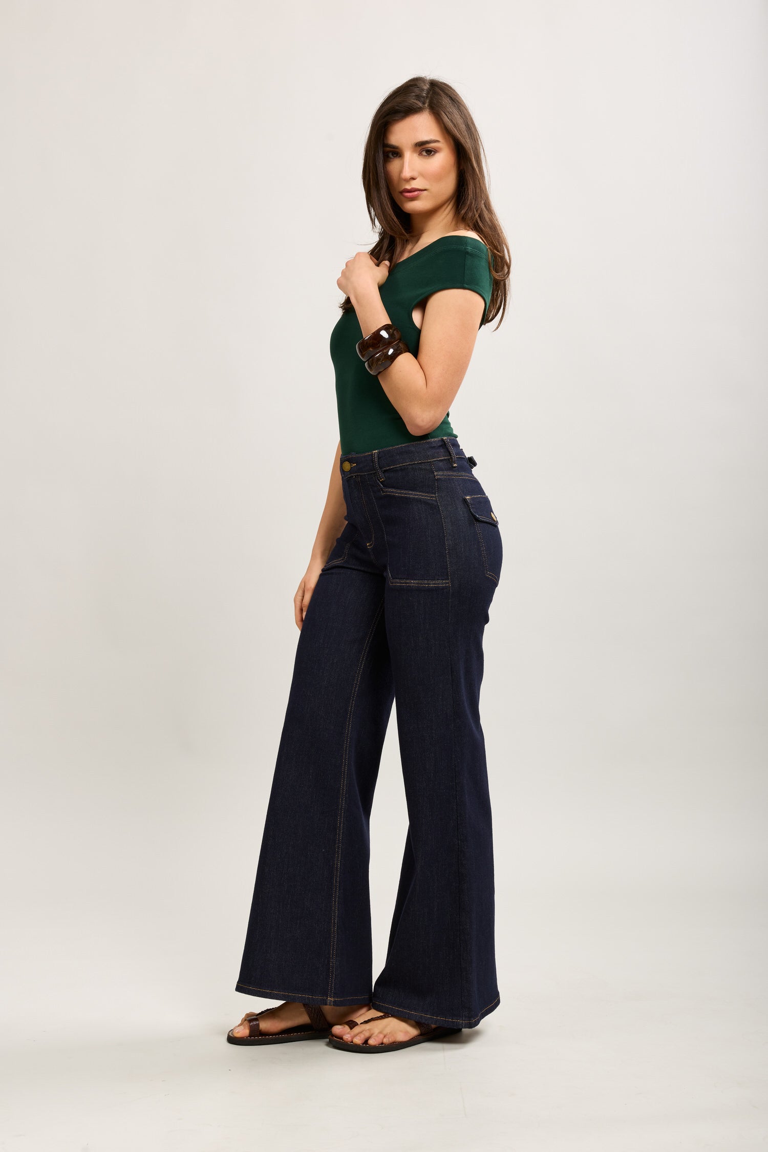 Toxik3 Schlaghose aus Stretch-Denim mit Steppnähten