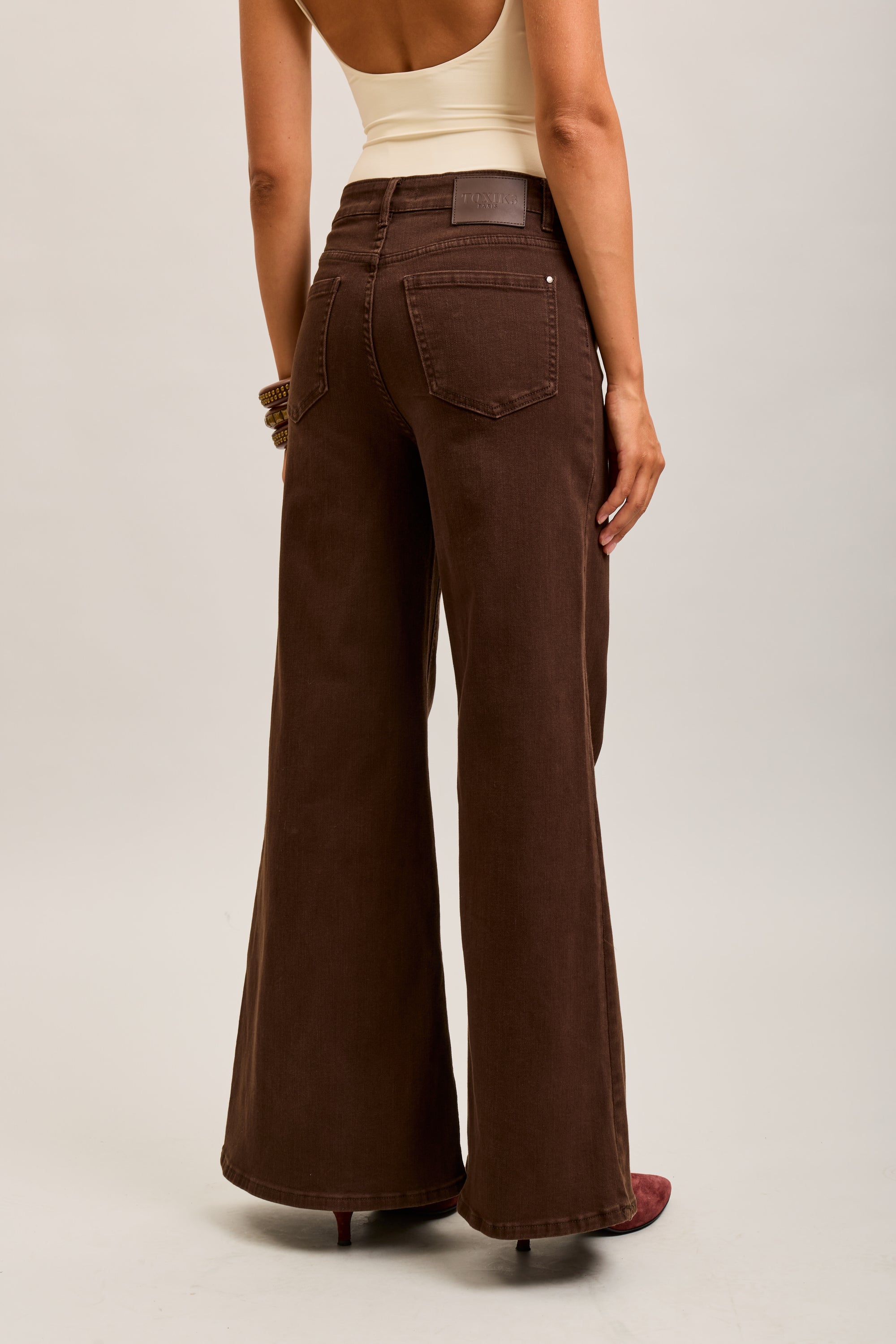 Toxik3 extra wide brown stretch jean pants