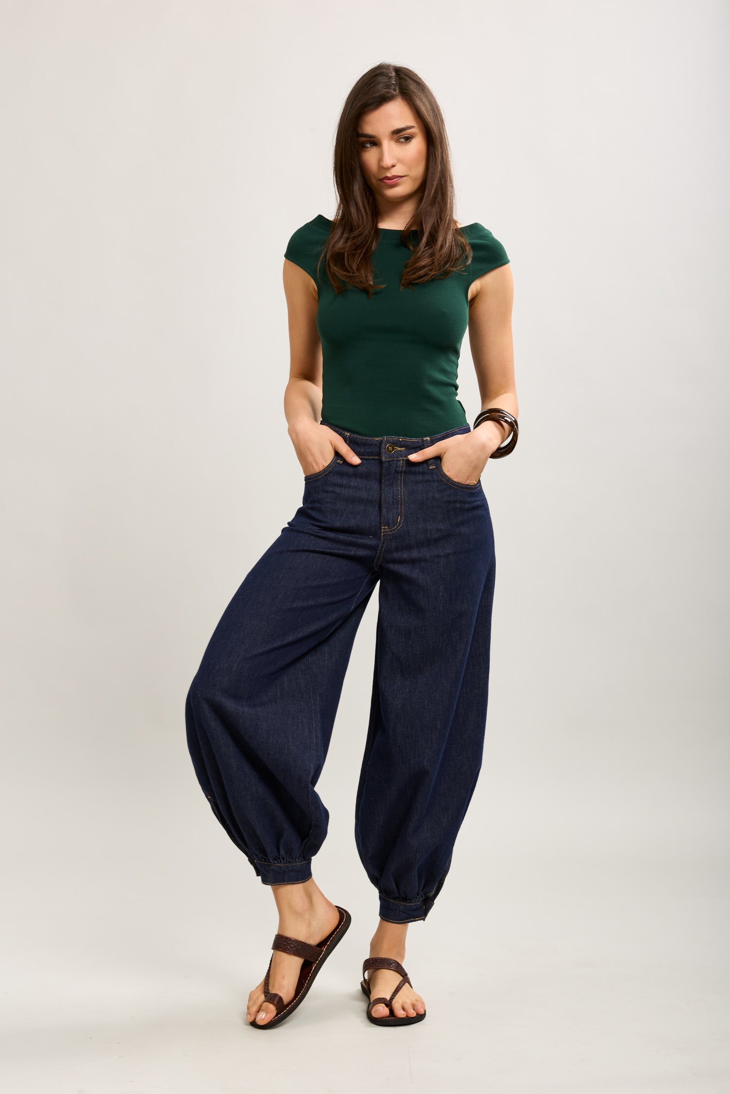 Toxik3 balloon cropped denim harem pants stretch denim topstitched