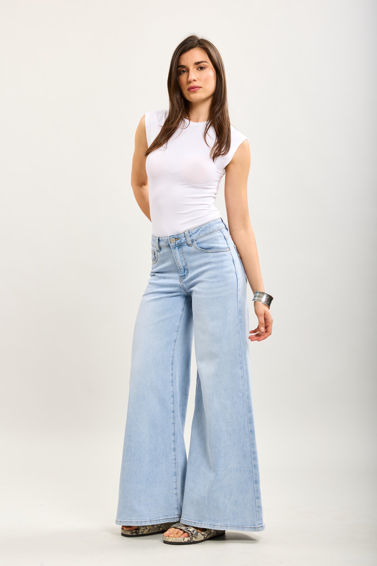 Toxik3 pantalon jean extra-wide denim stretch poches surpiquées