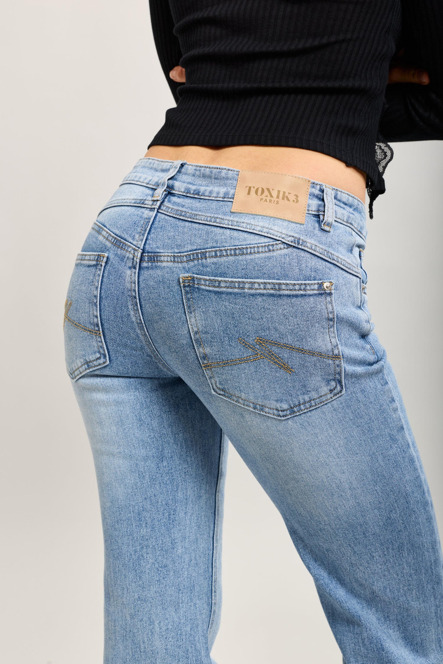 Toxik3 pantalon jean bootcut denim stretch taille basse