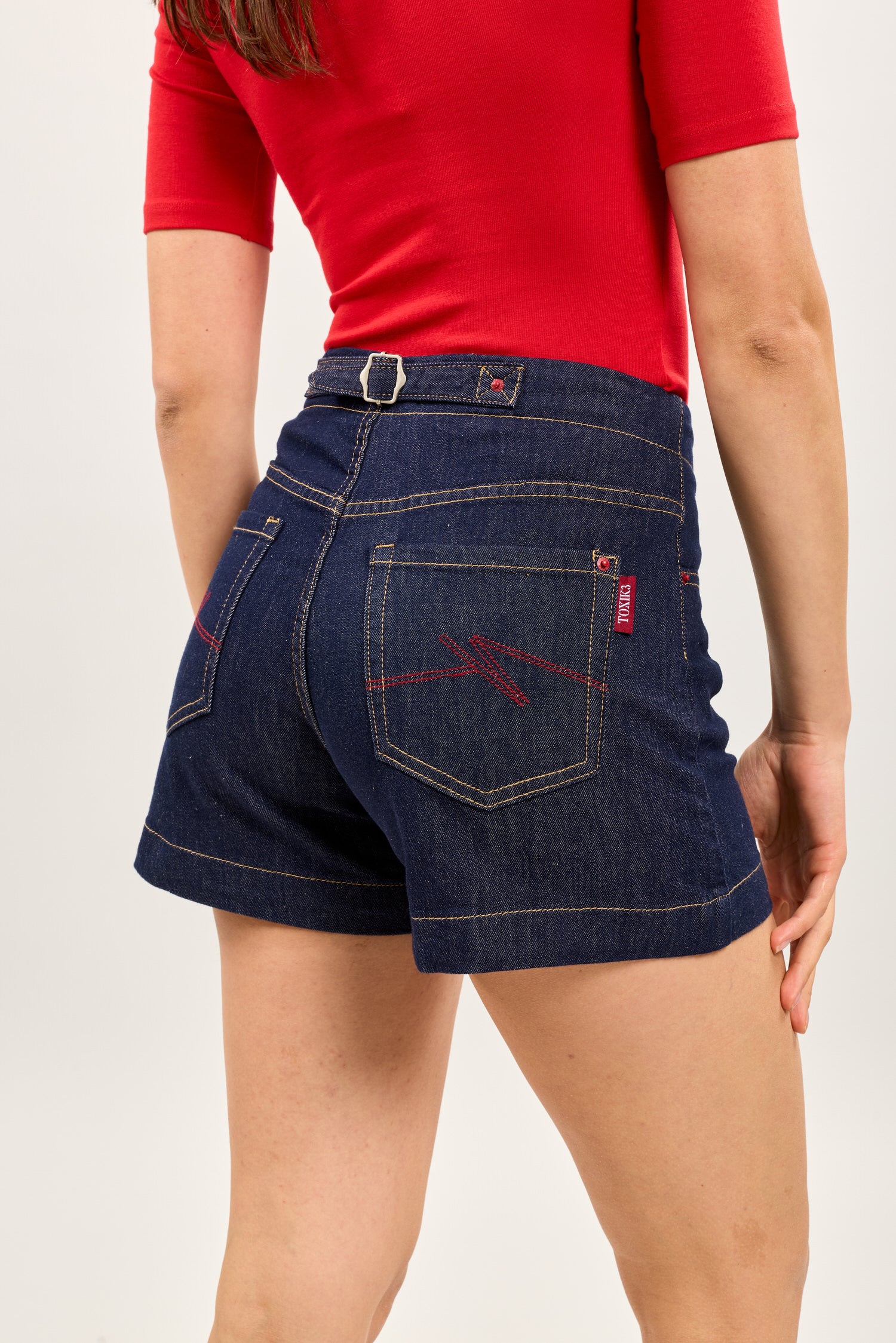 Toxik3 short denim shorts with stitched pockets