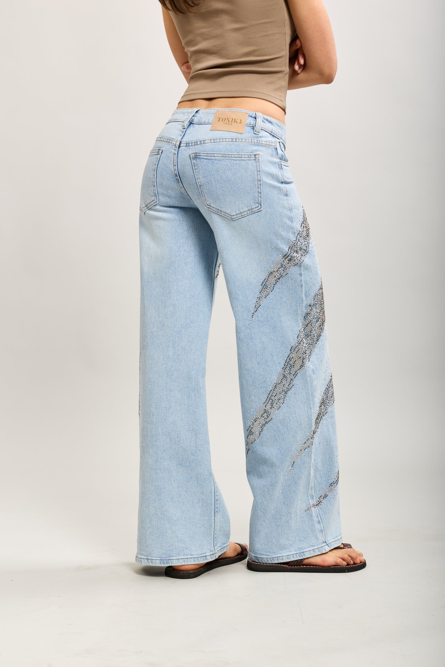 Toxik3 pantalon wide en jean stretch camo strass