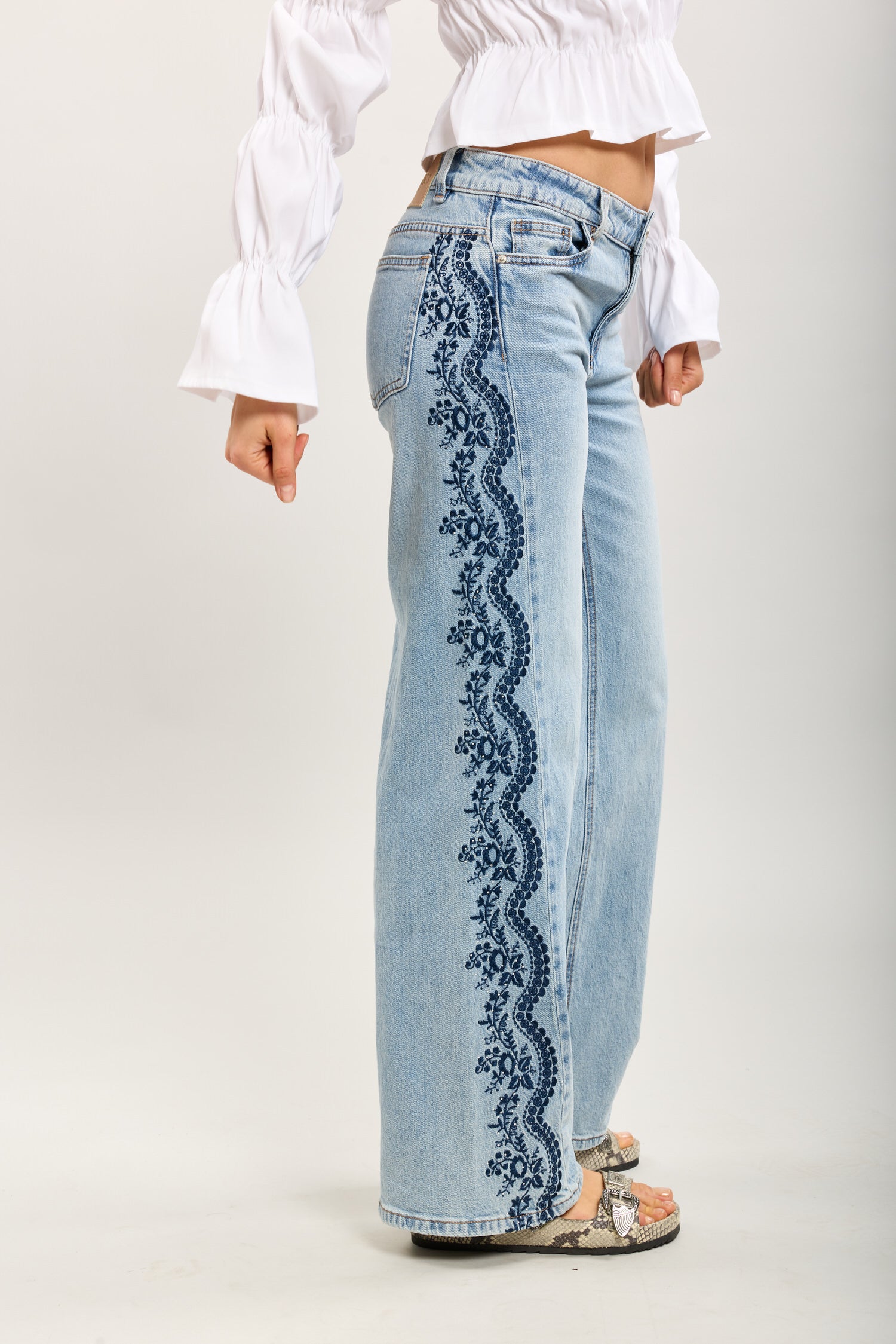 Toxik3 pantalon jean wide denim Lyocell brodé