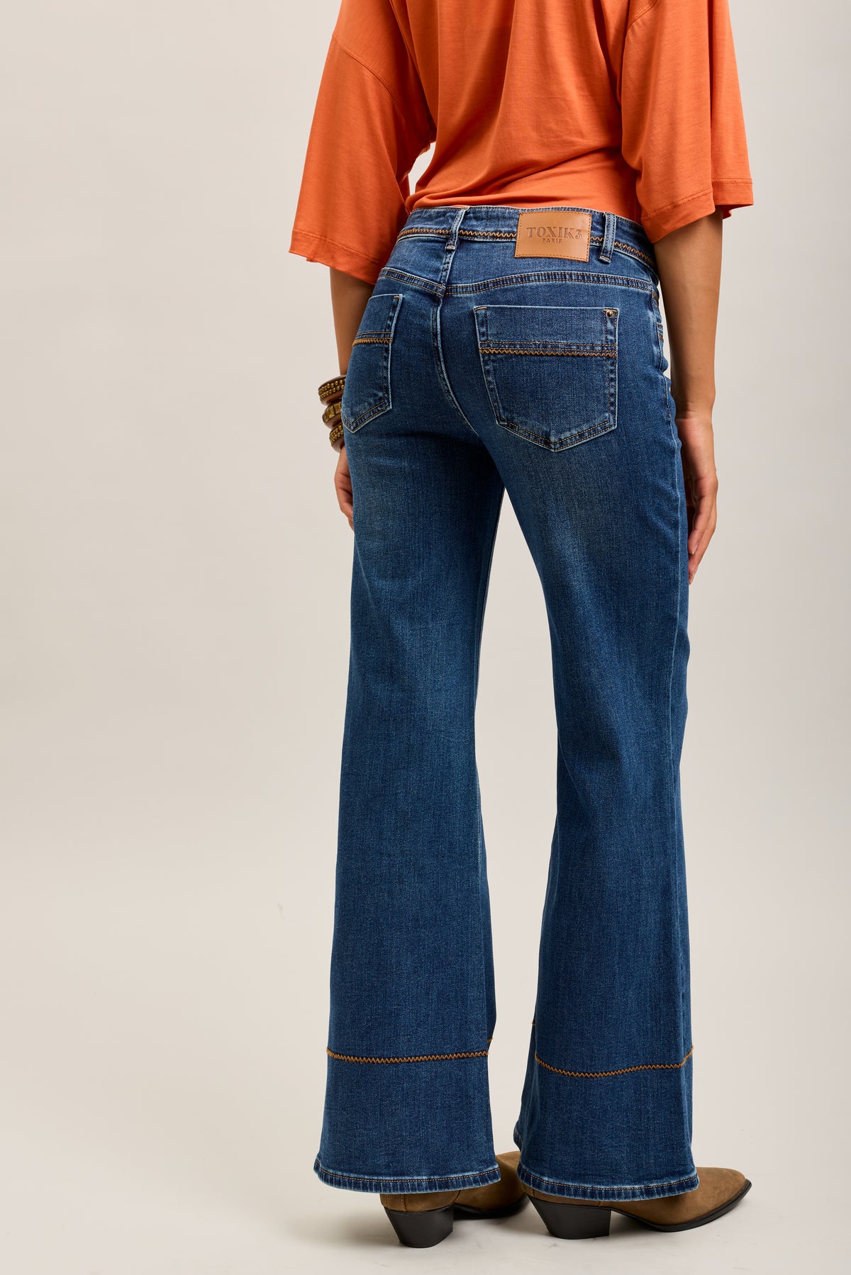 Toxik3 topstitched stretch denim bootcut jean pants
