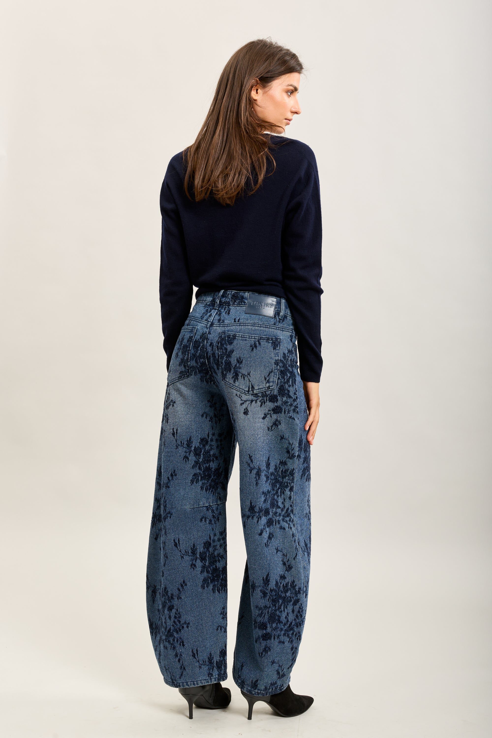 Toxik3 bestickte Ballon-Jeanshose aus Stretch-Denim