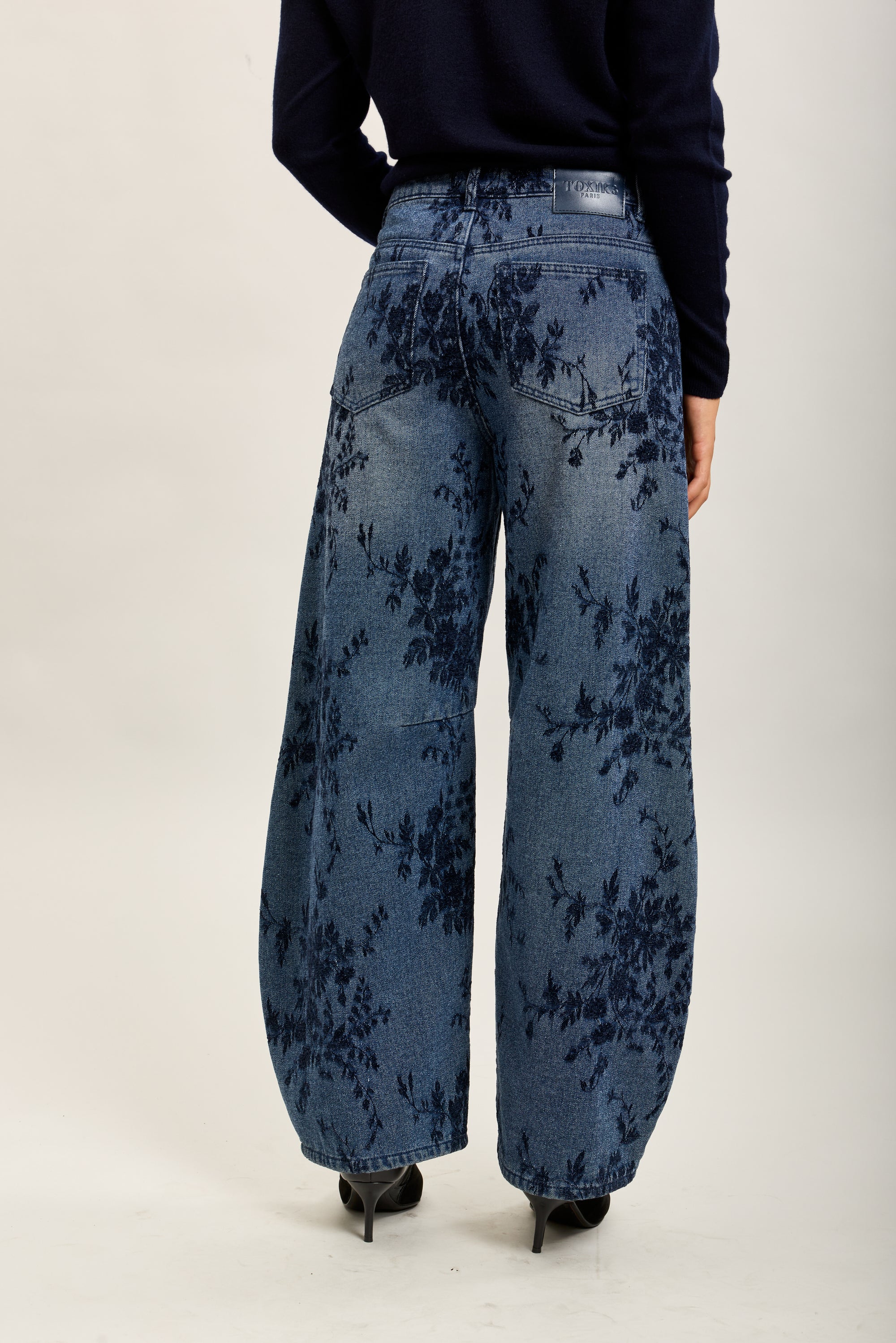 Toxik3 bestickte Ballon-Jeanshose aus Stretch-Denim