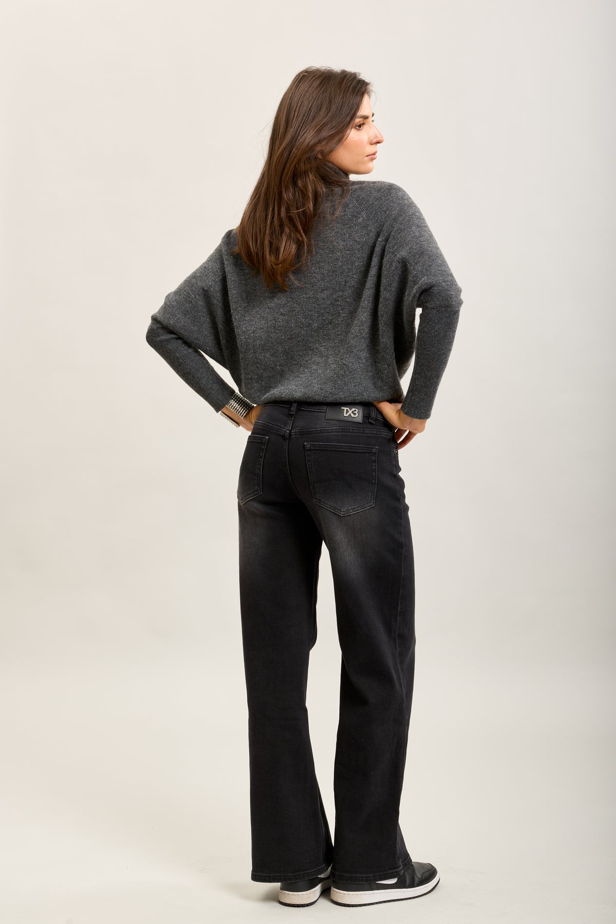 Toxik3 weite Jeanshose aus gewaschenem Stretch-Denim