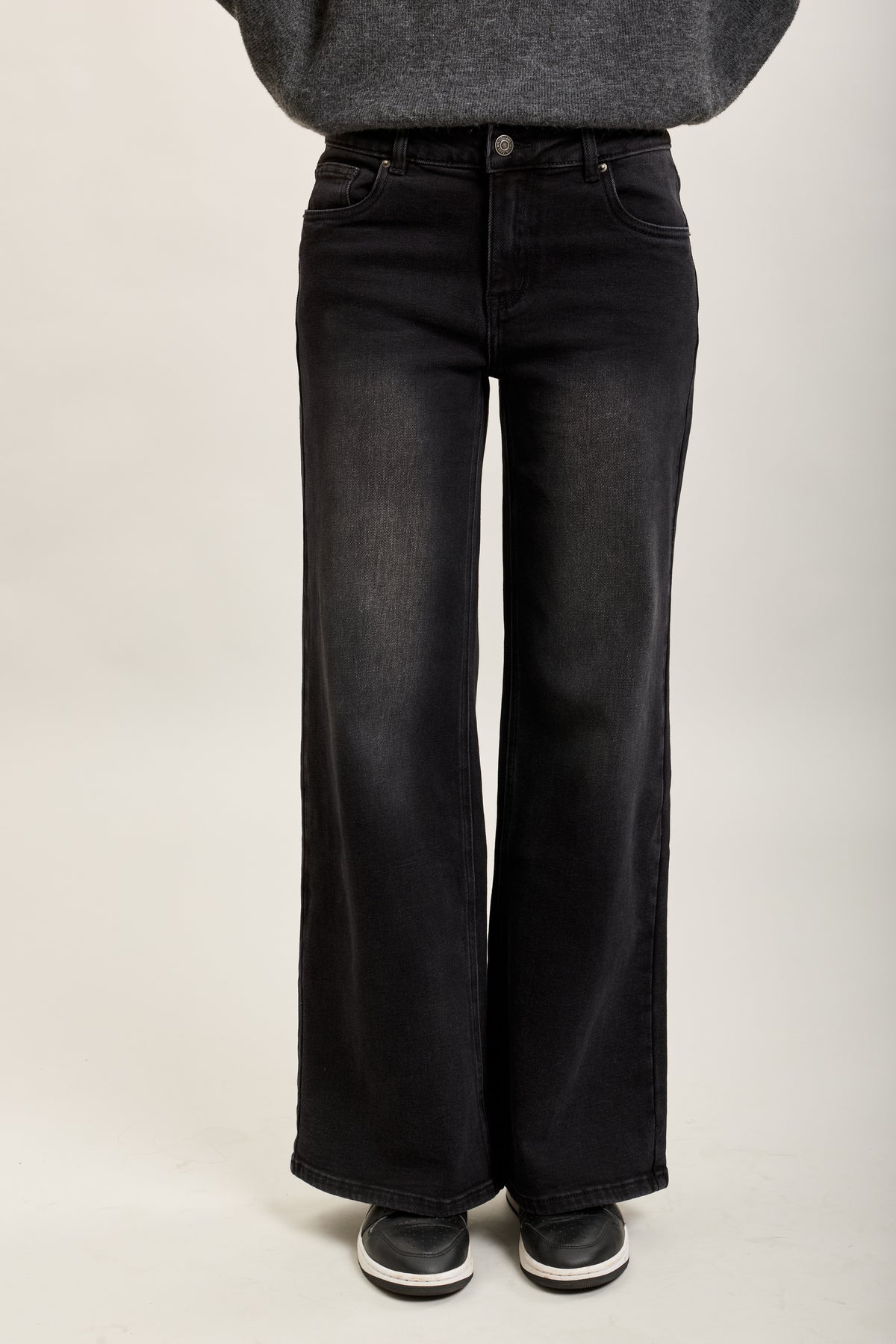 Toxik3 weite Jeanshose aus gewaschenem Stretch-Denim
