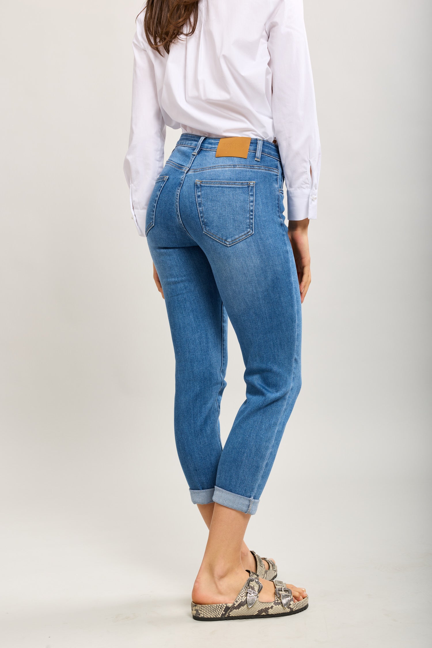 Toxik3 super stretch cuffed boyfriend jeans