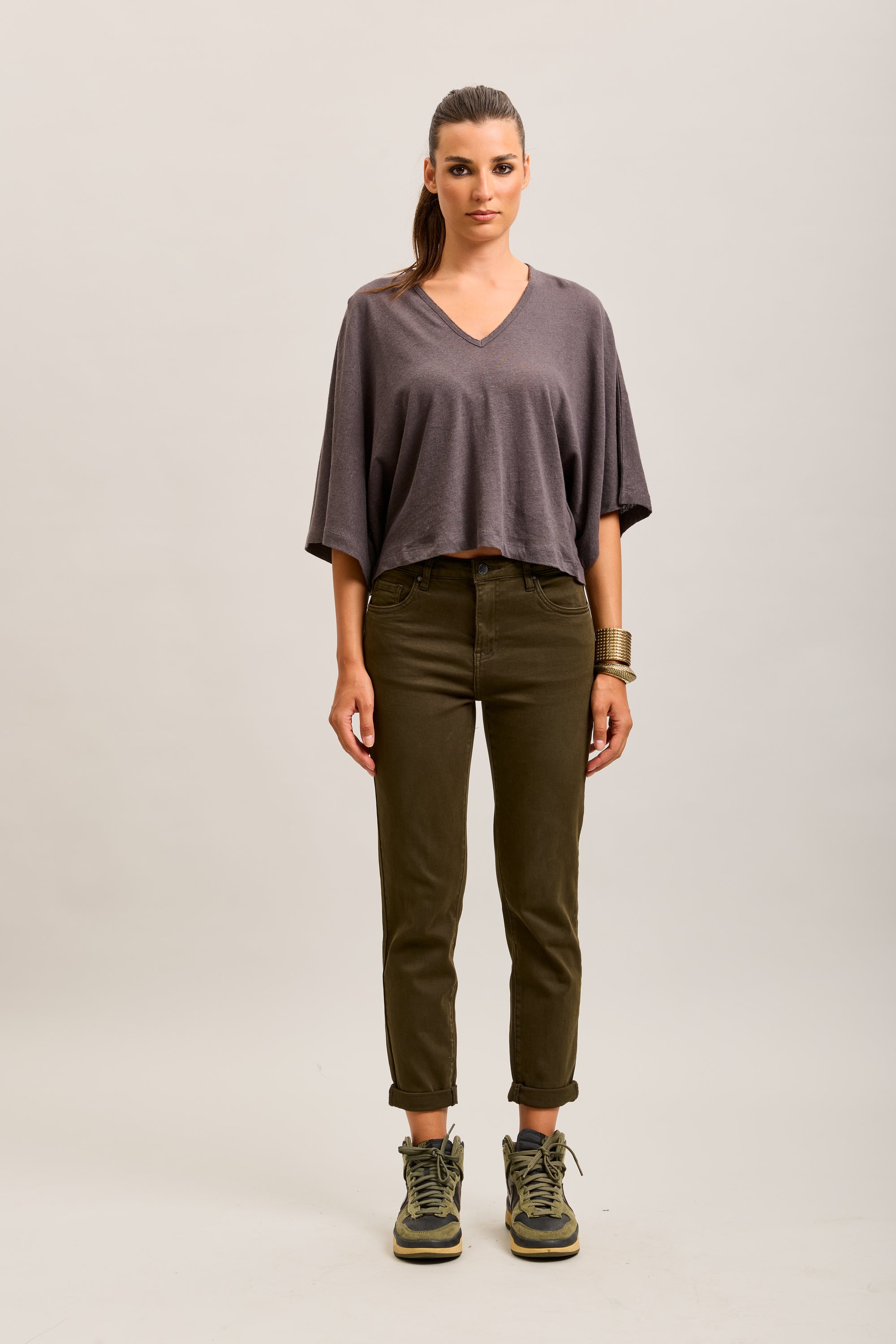 Pantalones vaqueros estilo boyfriend de denim elástico con puños minimalistas Toxik3
