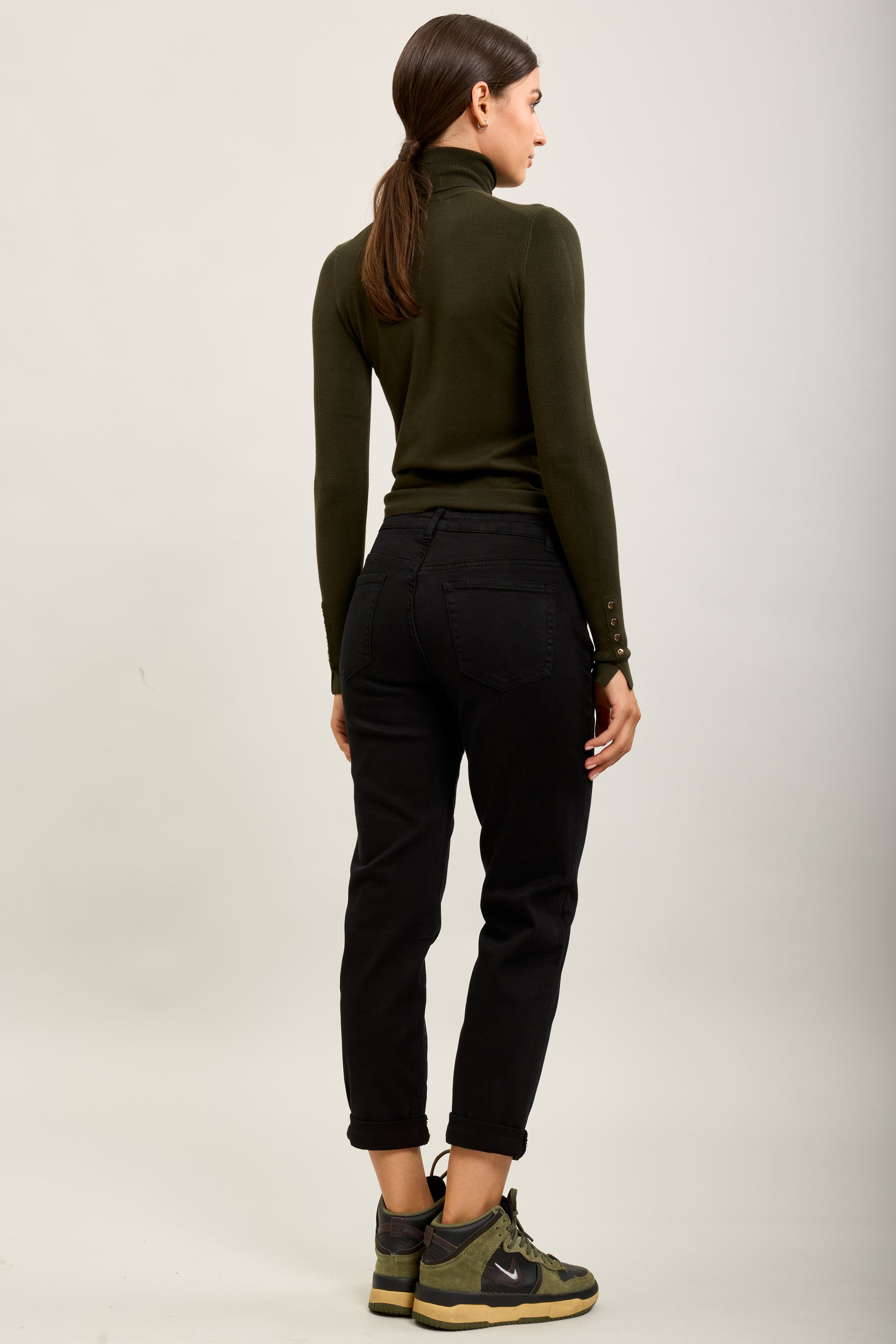 Pantalones vaqueros estilo boyfriend de denim elástico con puños minimalistas Toxik3