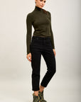 Pantalones vaqueros estilo boyfriend de denim elástico con puños minimalistas Toxik3