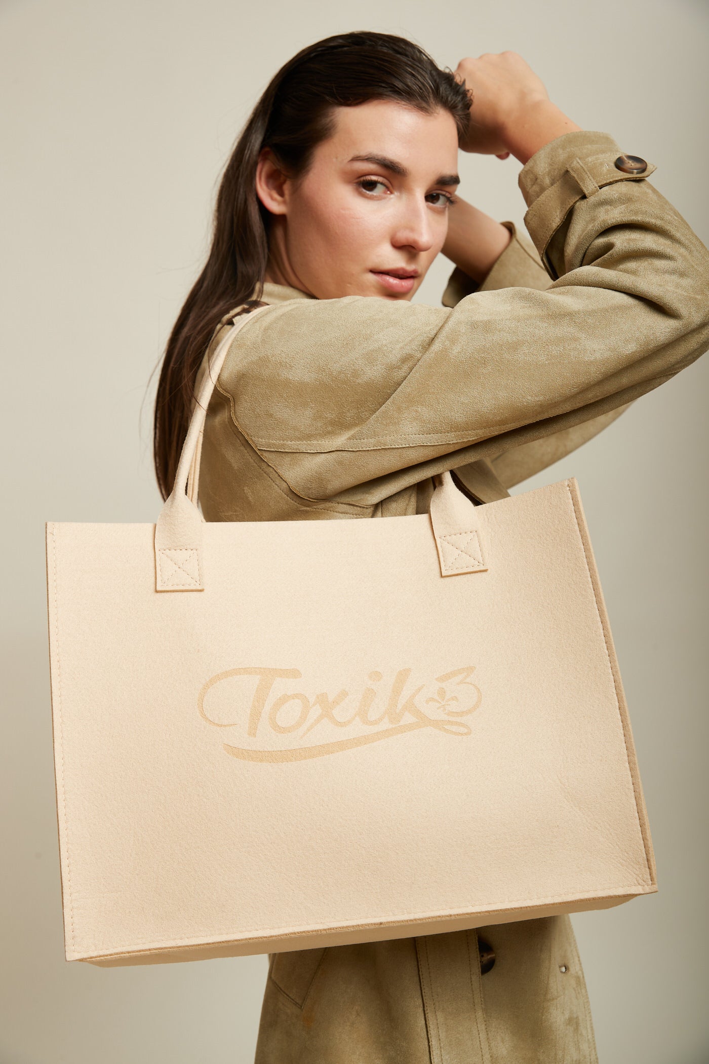 Toxik3 felt bag