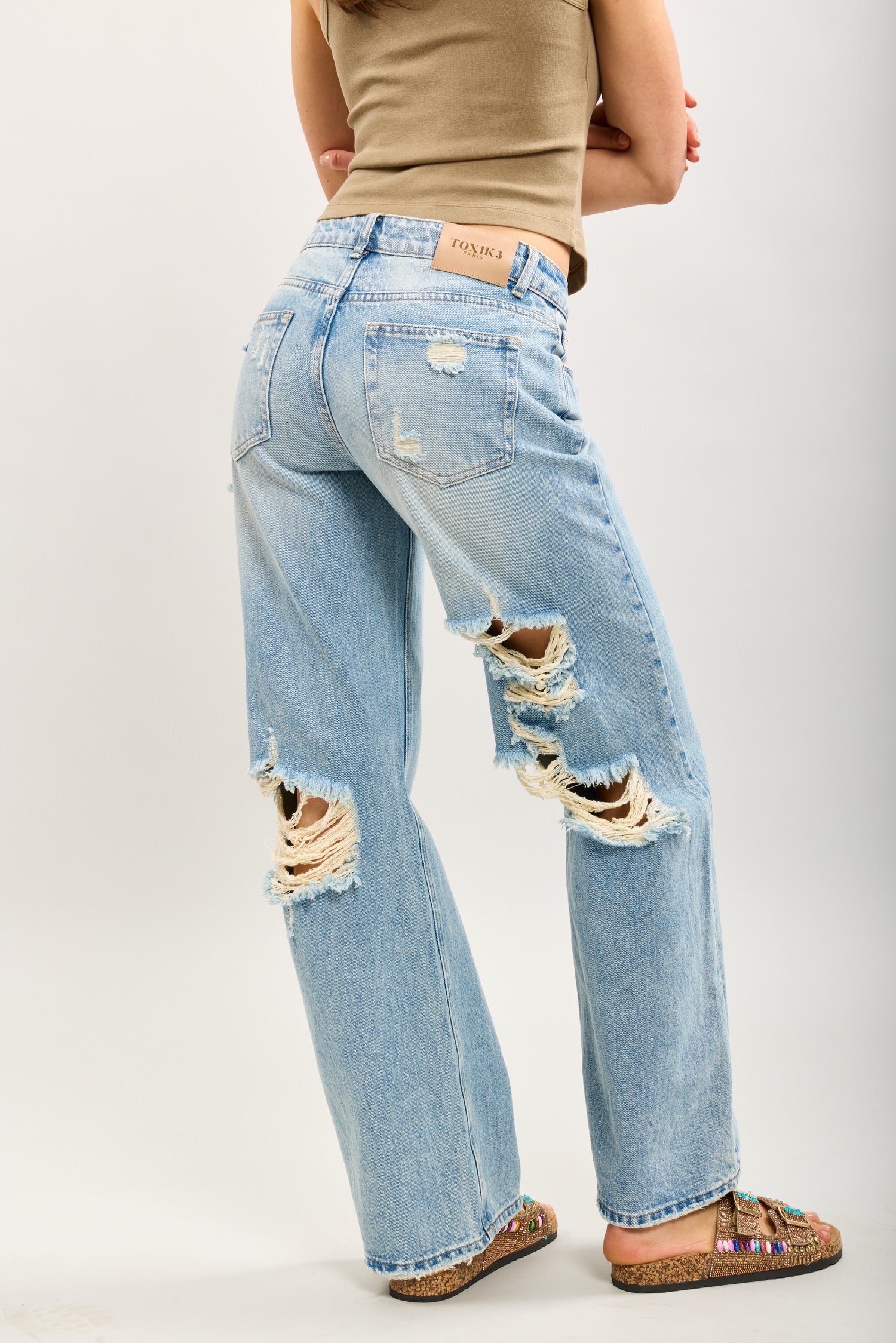 tyosukE☆彡 Toxik3 wide jeans with holes at the back