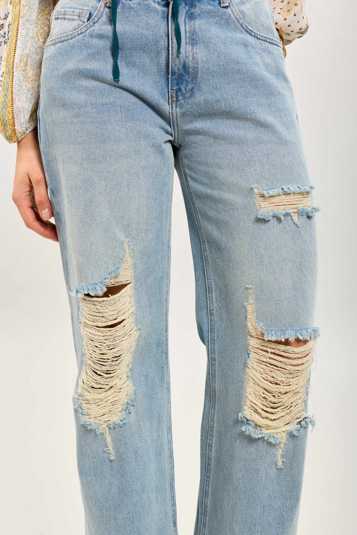 Toxik3 jean large taille standard destroy