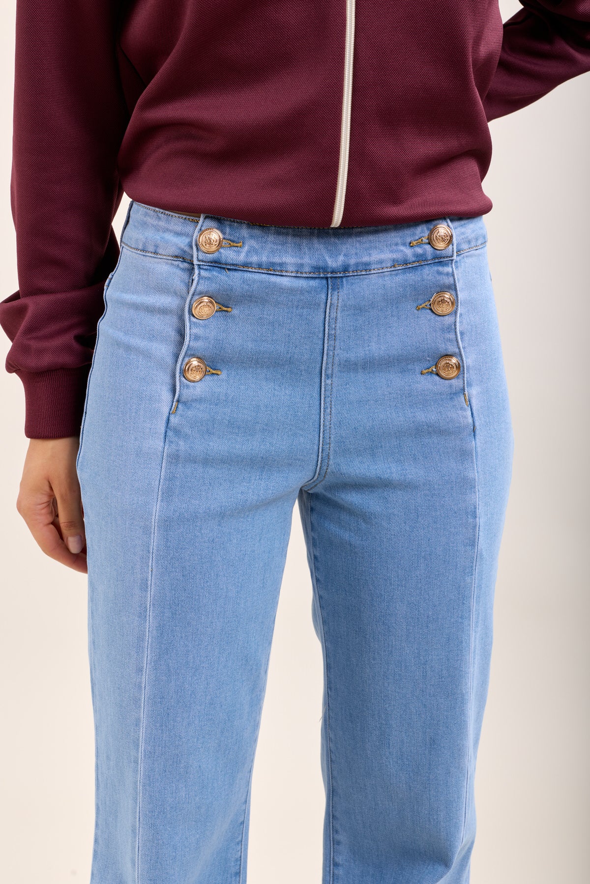 Toxik3 jean flare taille haute à pont boutons or