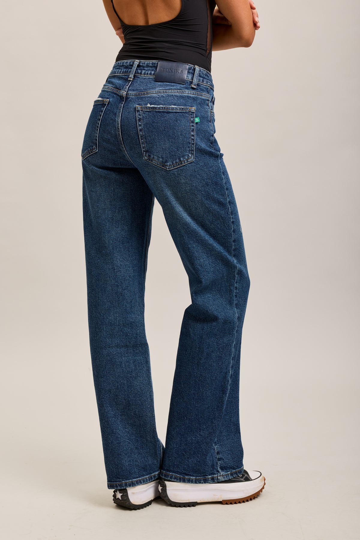 Toxik3 jean droit stretch taille haute poches effilochées