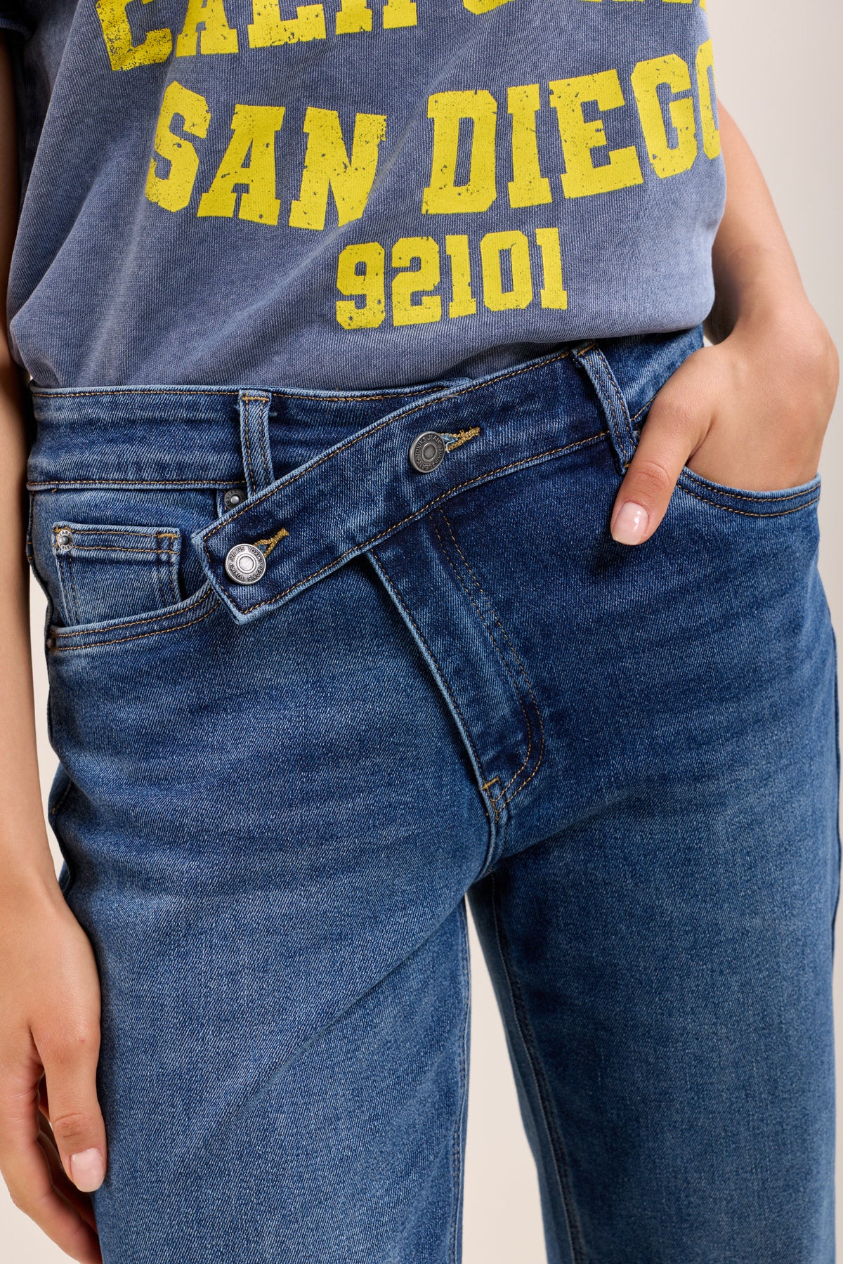 Toxik3 pantalon jean boy fermeture asymétrique